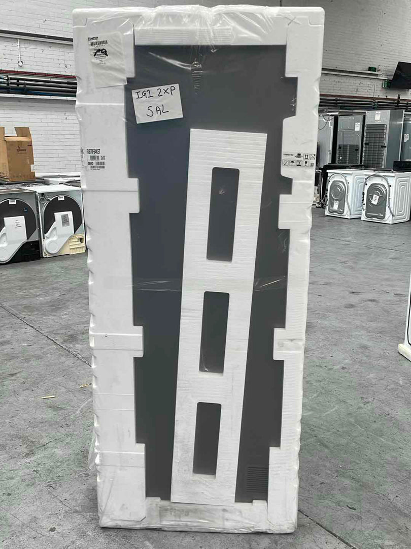 #GRC-159-831 - Samsung SpaceMax RS70F64KETEU Series 6 American Style Fridge Freezer