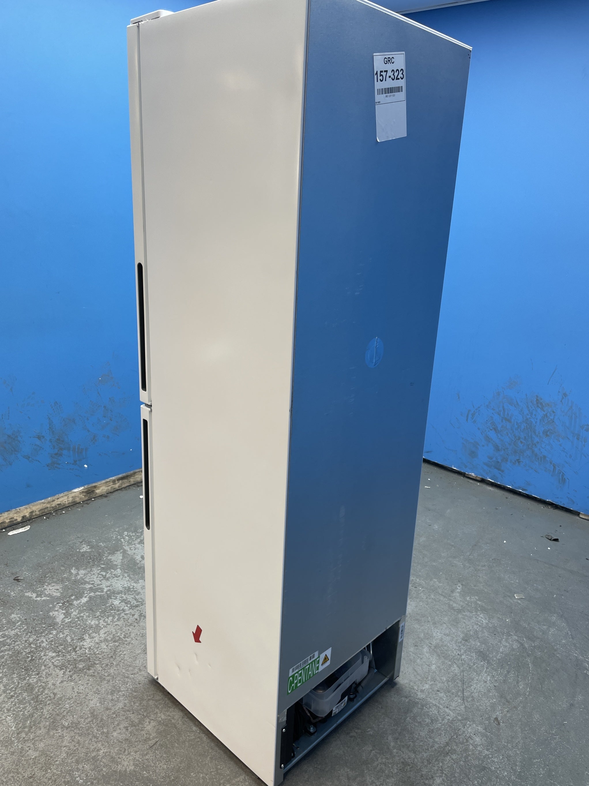 #GRC-157-323 - Hoover HVCT3L517EWKR H-FRIDGE 300 Low Frost Fridge Freezer