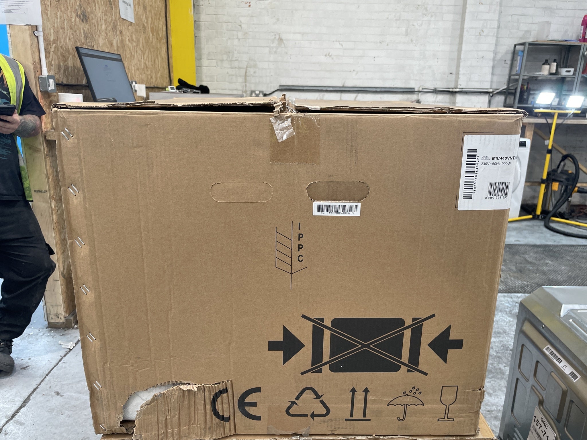 #GRC-157-185 - Candy MIC440VNTX Built In 900w Combi Microwave Oven