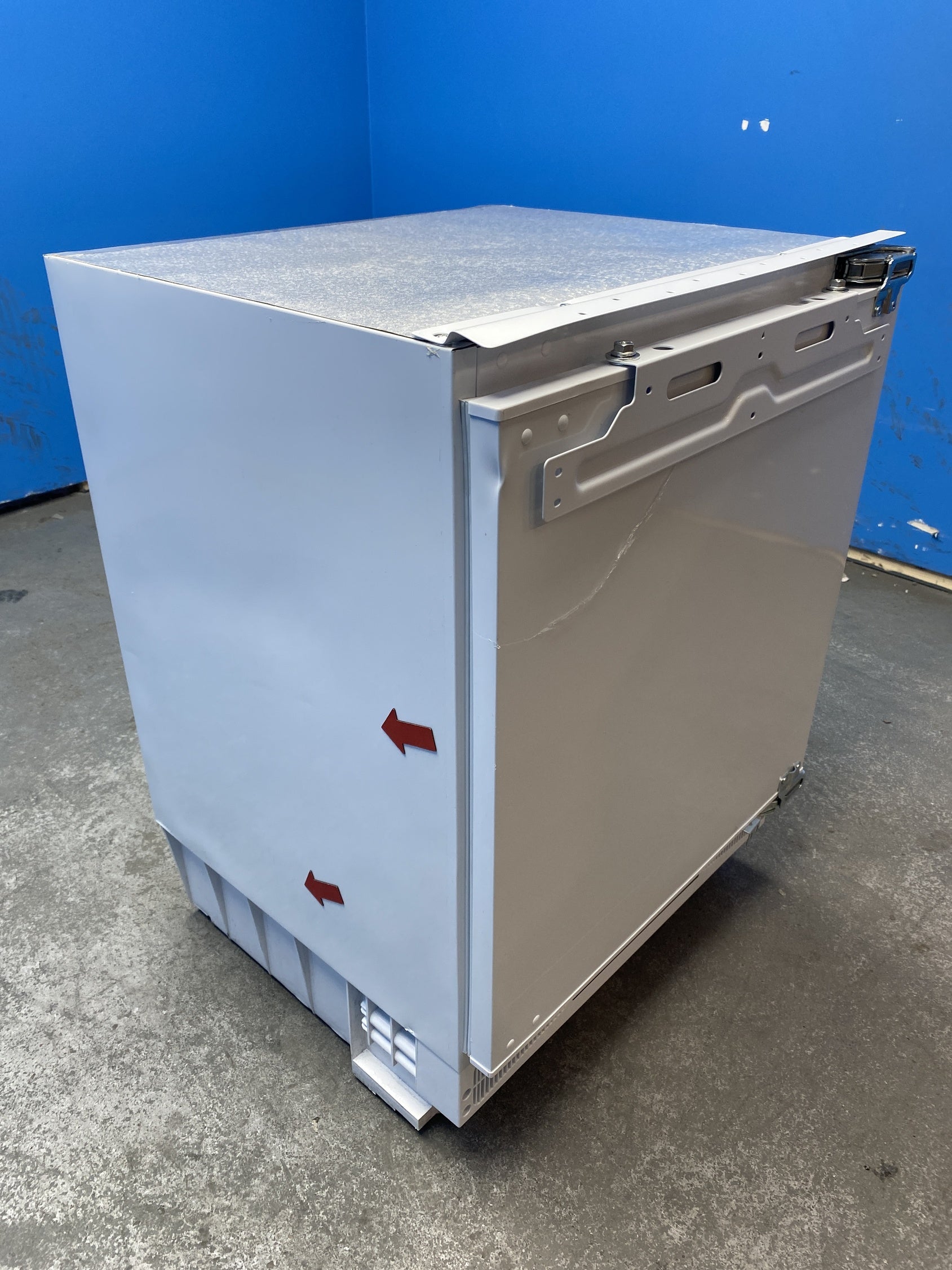 #GRC-154-353 - Candy CM4SE68EWK Integrated Under Counter Fridge with Ice Box