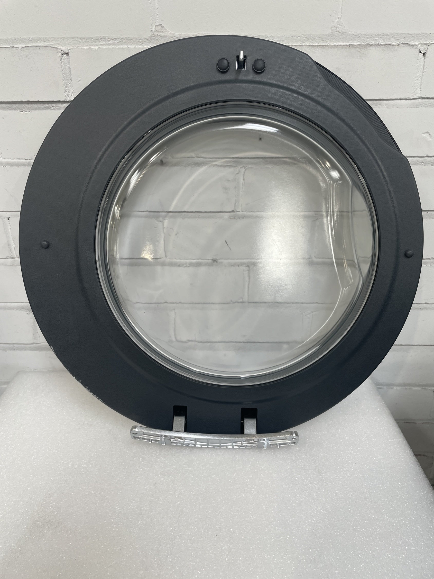 #GRC-156-672 - Haier HW90-BP14357TU1 Washing Machine Door