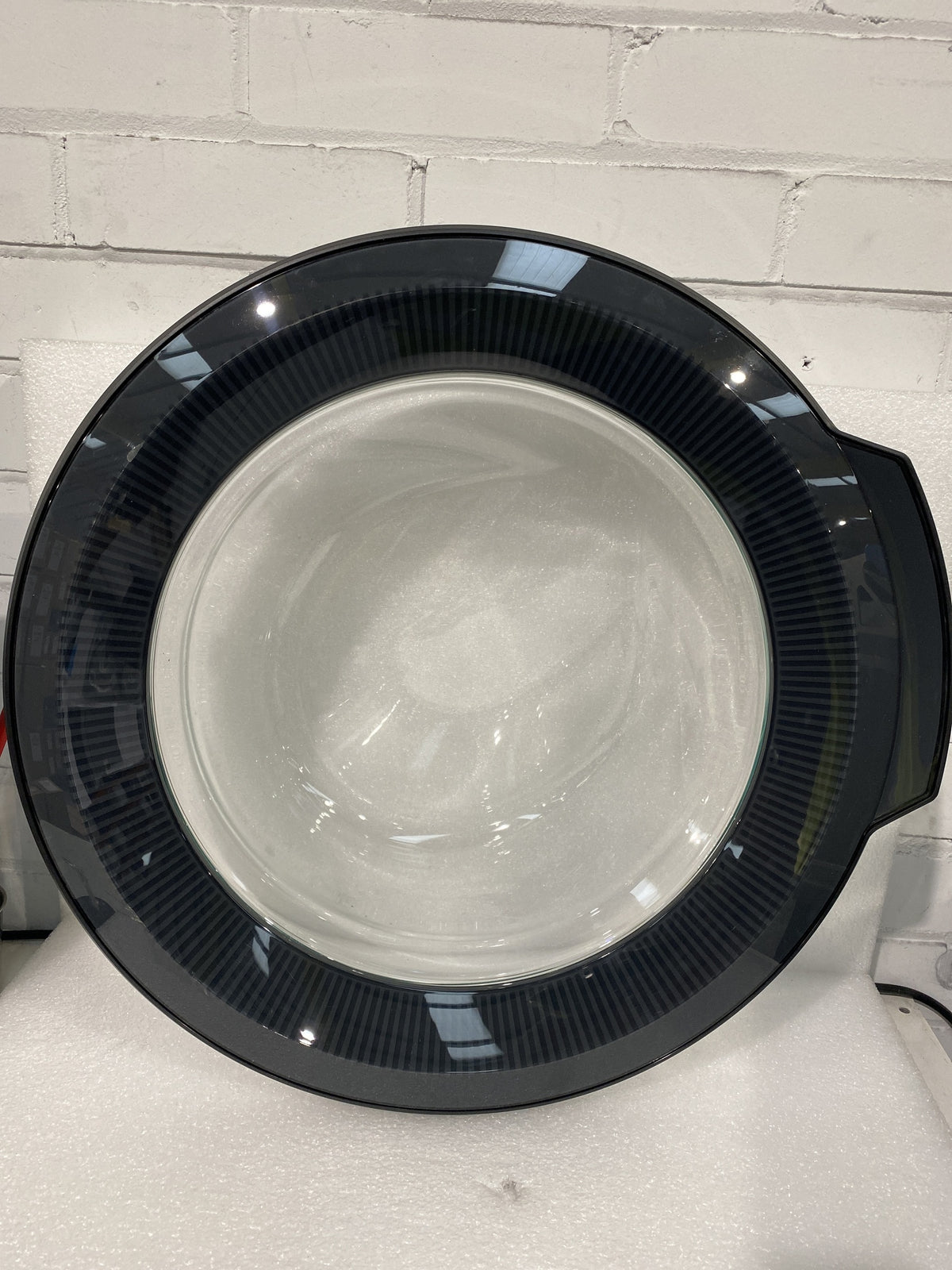 #GRC-156-249 - AEG LFSR95146WS Washing Machine Door