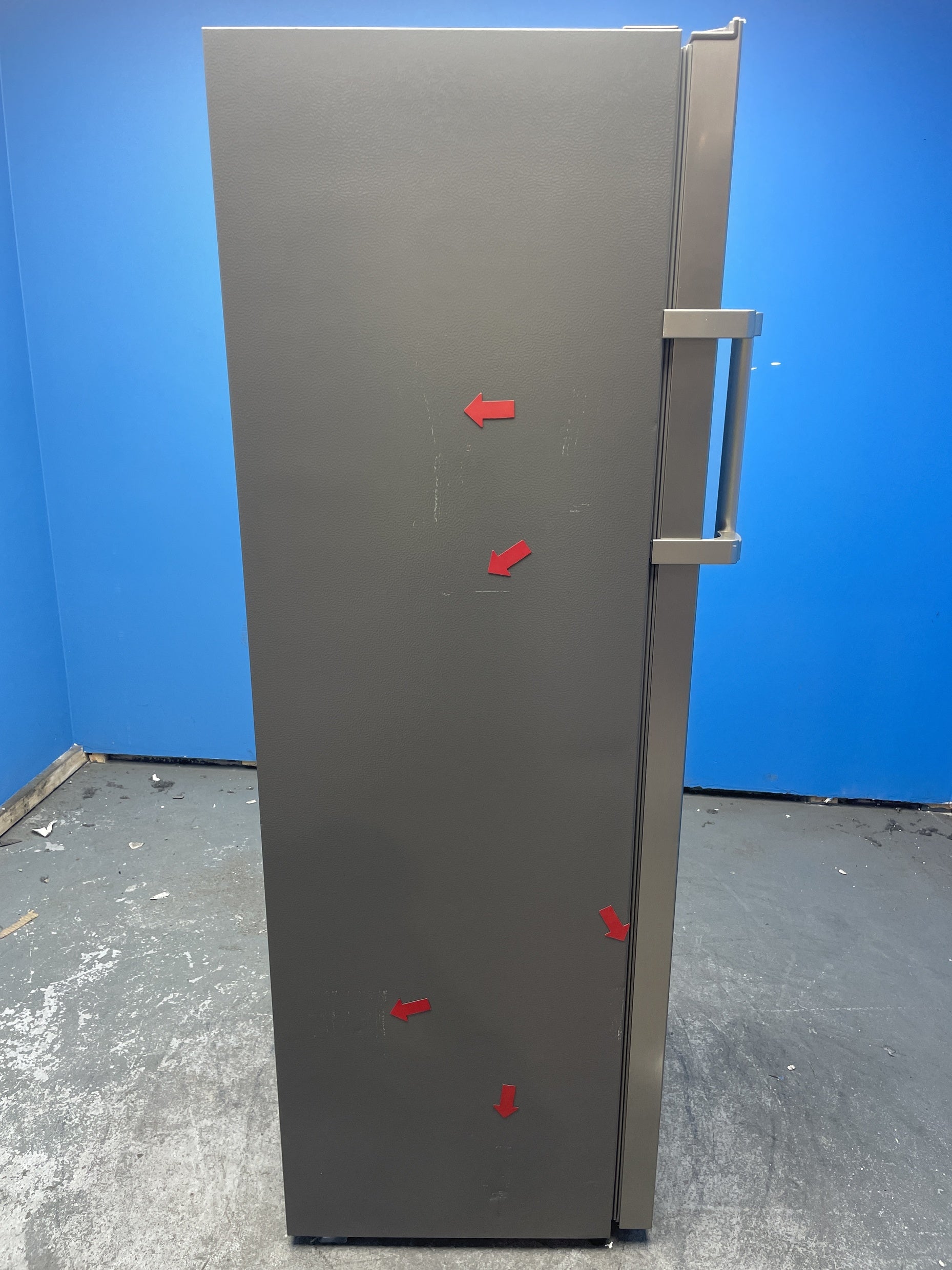 #GRC-158-123 - Hisense FV298N4ACE 240 Litre No Frost Tall Freezer