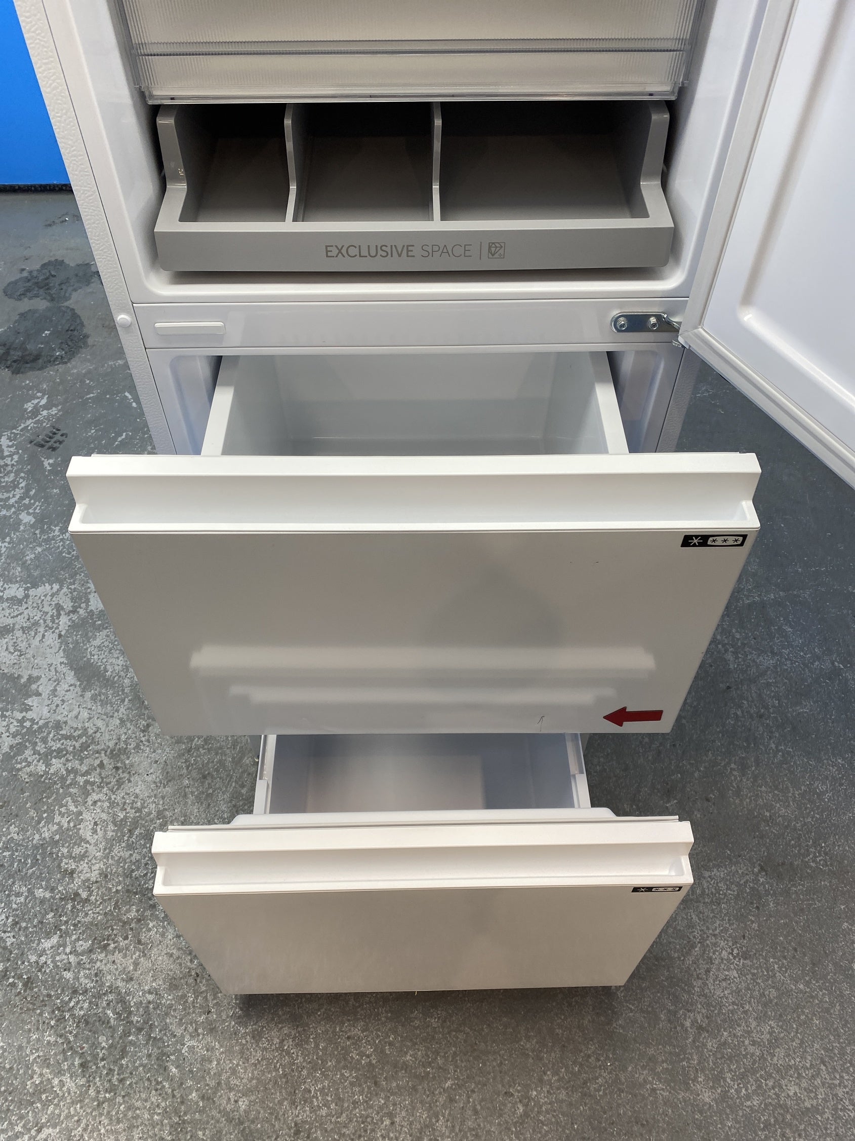 #GRC-153-866 - Haier 3D 55 Series 3 HTR3518ENMWK 60/40 Fridge Freezer