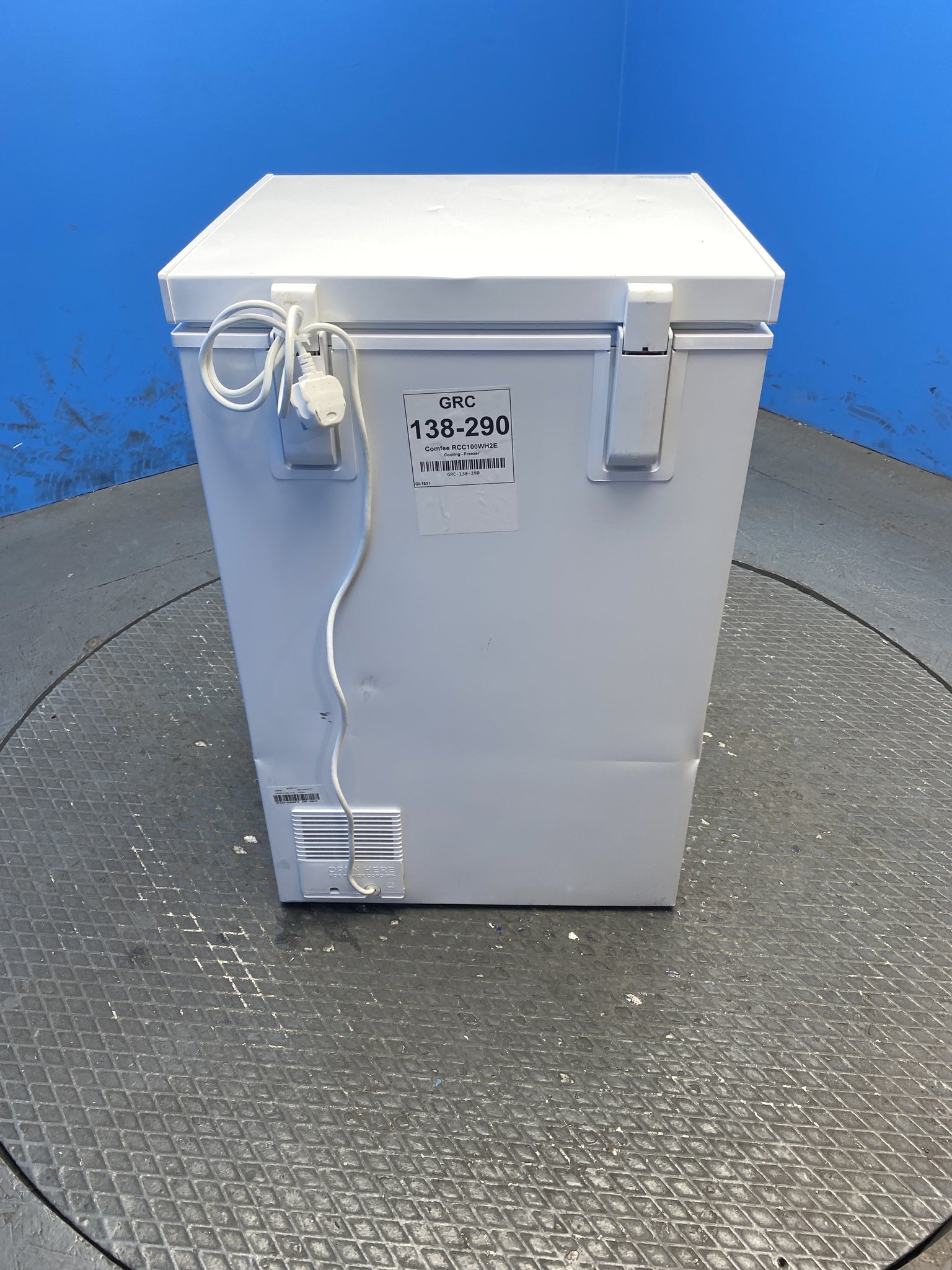 COMFEE' RCC100WH2E 99L Chest Freezer with Digital Control