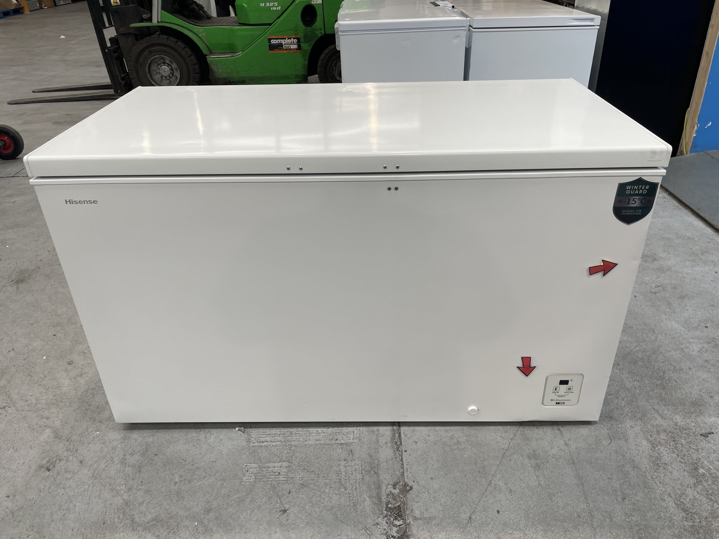 #GRC-143-403 - Hisense FC571D4AWLYE 372L Winter Guard Chest Freezer