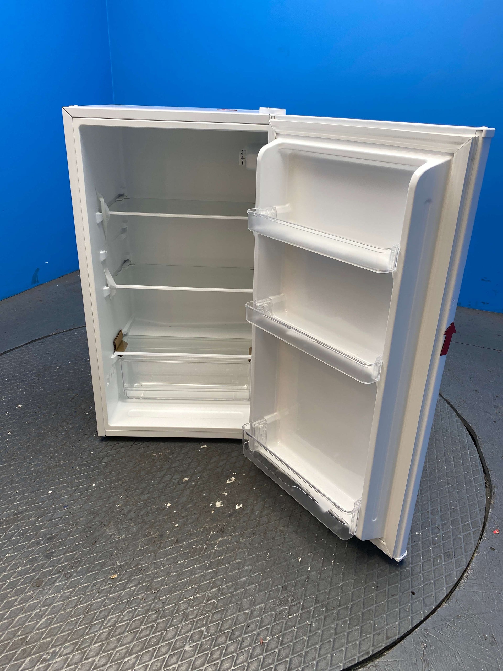 Midea MDRD146FGE01 93 Litre Undercounter Fridge
