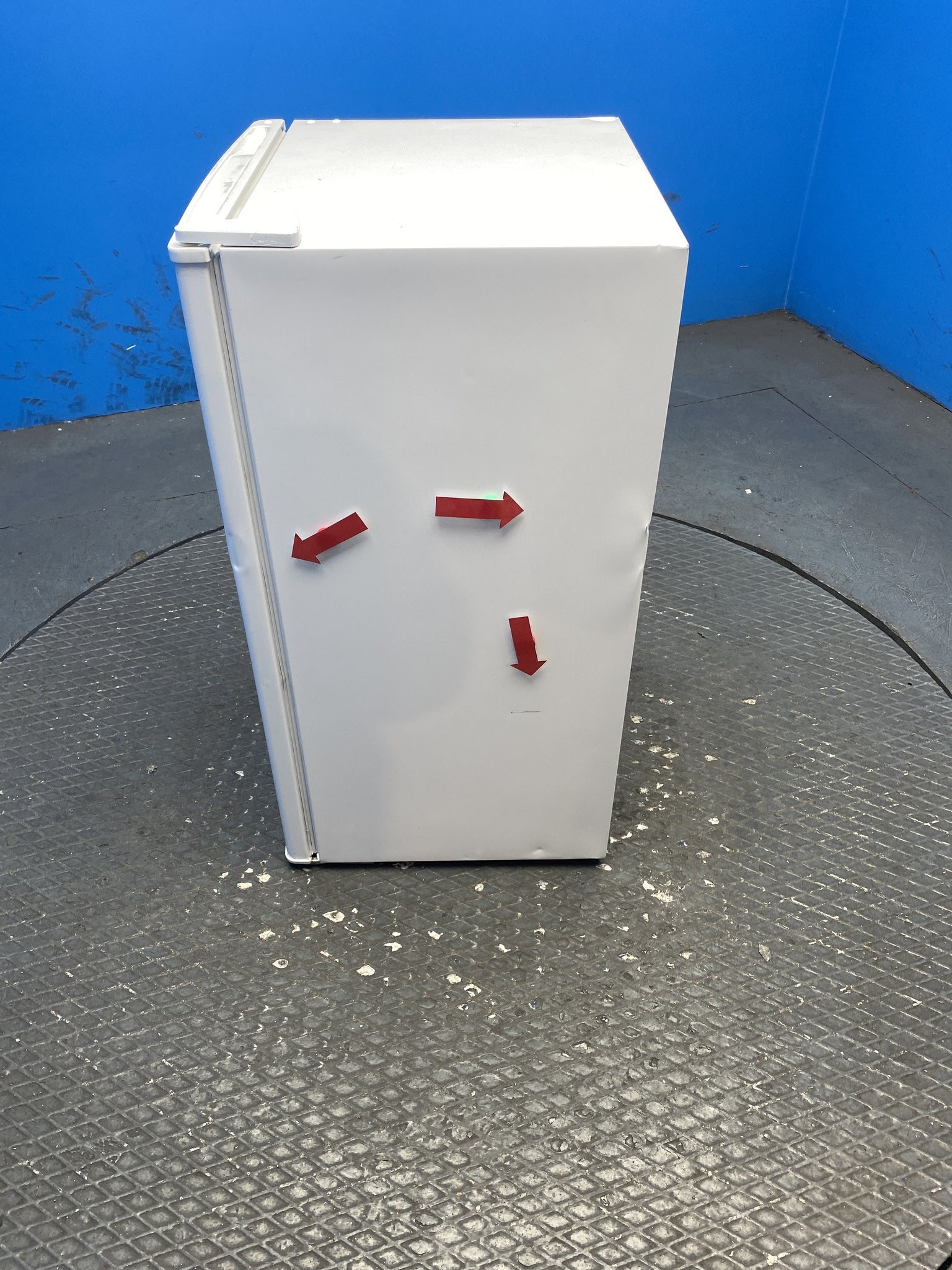 Statesman UC47FZW 47cm 60L Under Counter Freezer