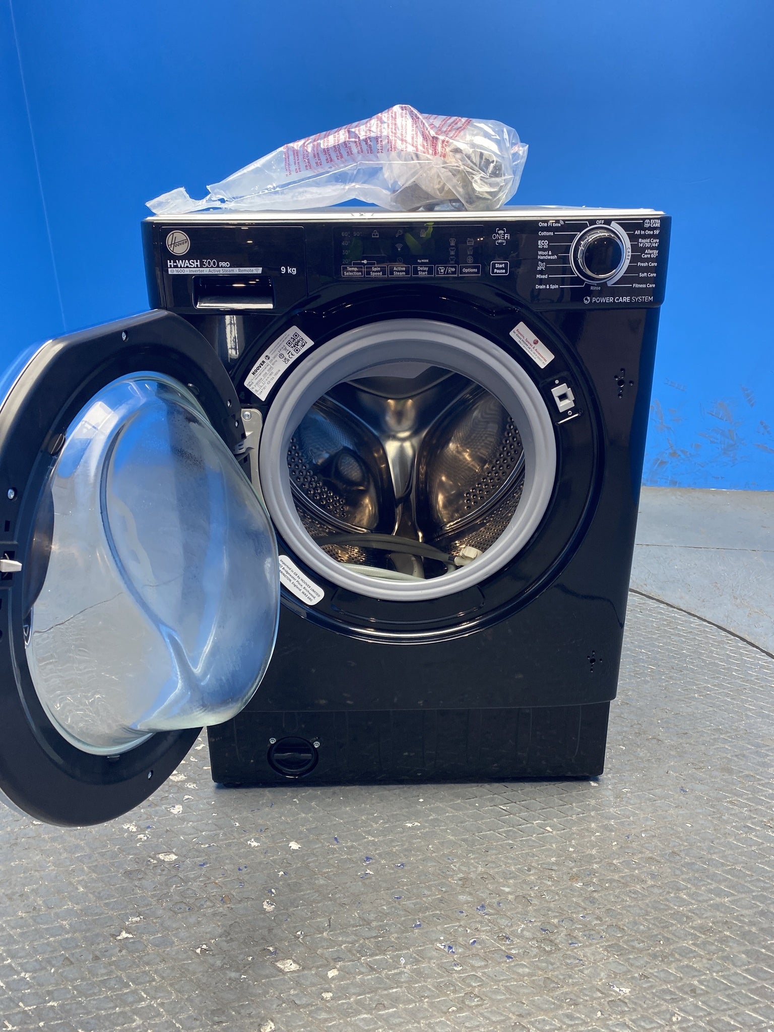 Hoover HBWOS69TAMCBET H-WASH 300 9kg 1600rpm Integrated Washing Machine