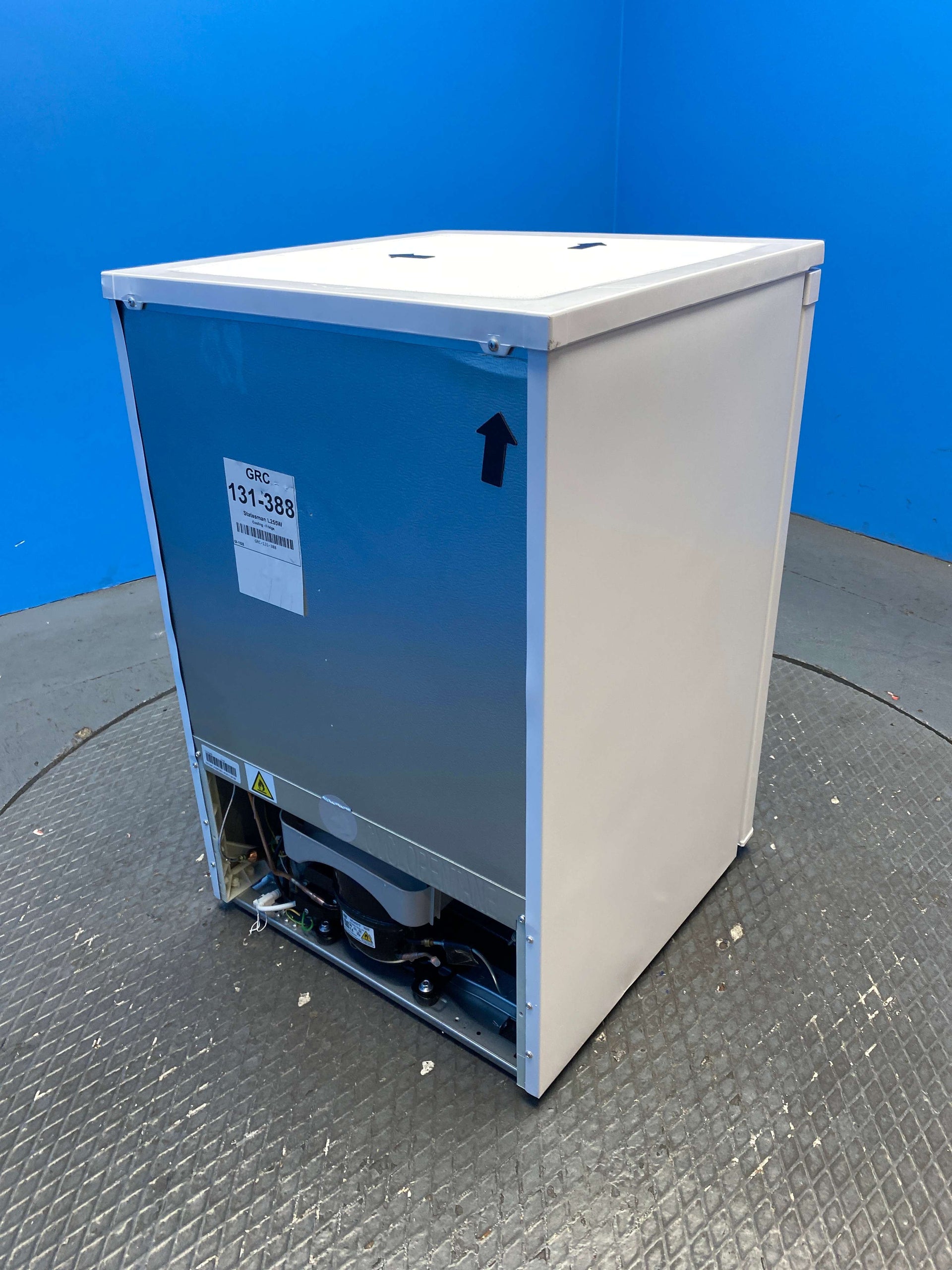 Statesman L255W 113 Litre 55cm Under Counter Fridge