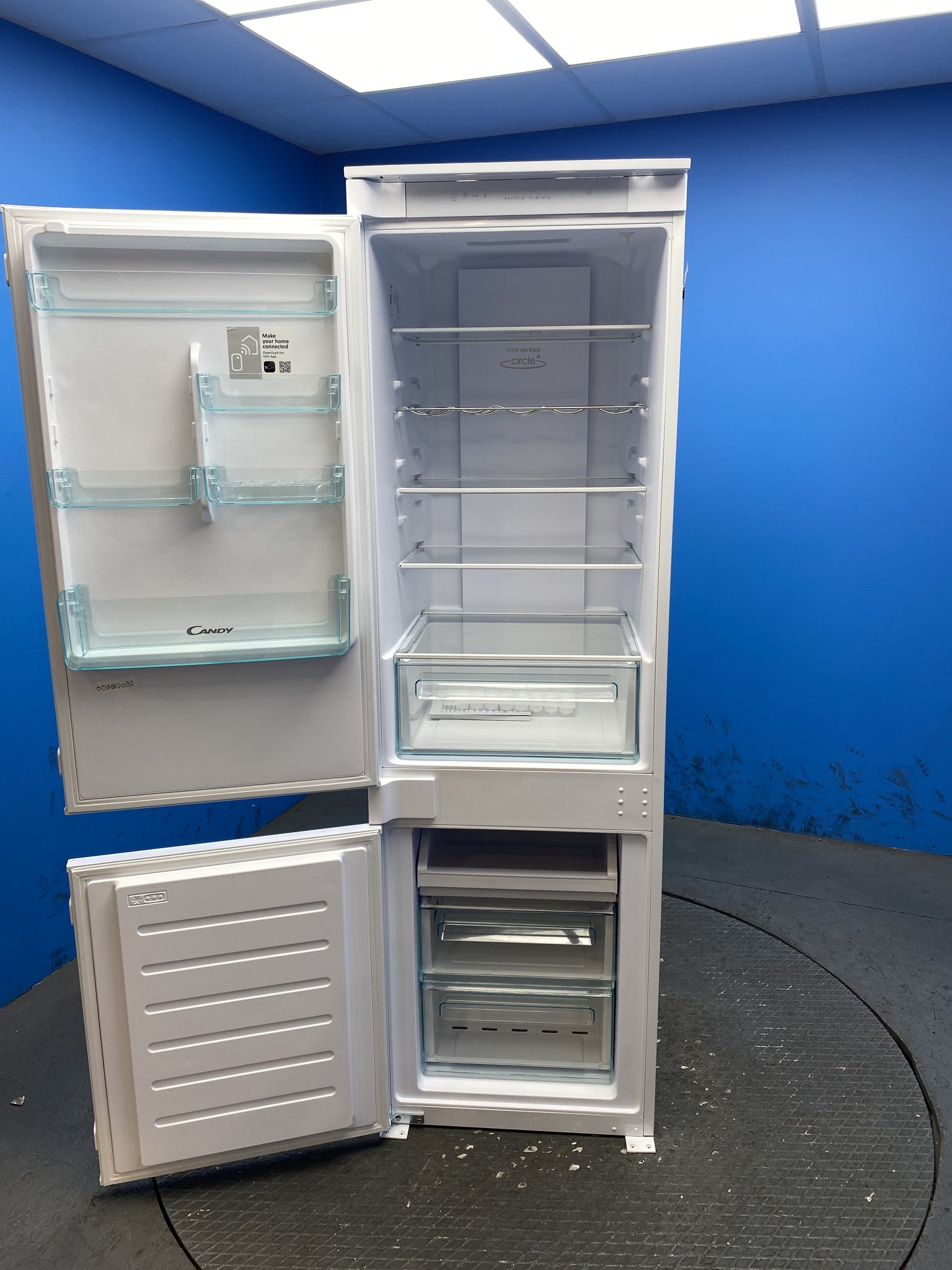 Candy CBT3518EWK Integrated 248 Litre Combi Fridge Freezer