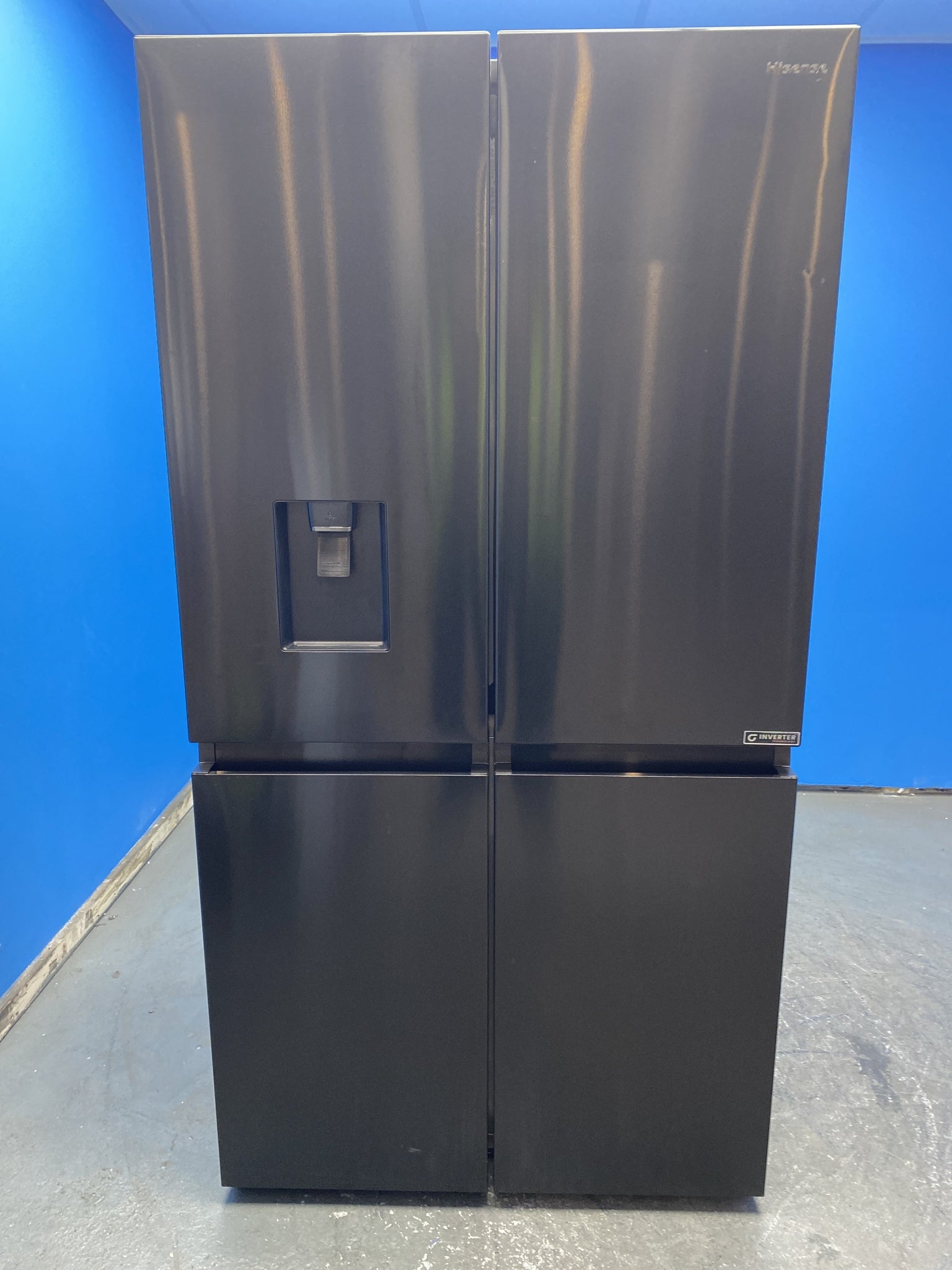 Hisense RQ758N4SWFE 606 Litre American Fridge Fridge Freezer