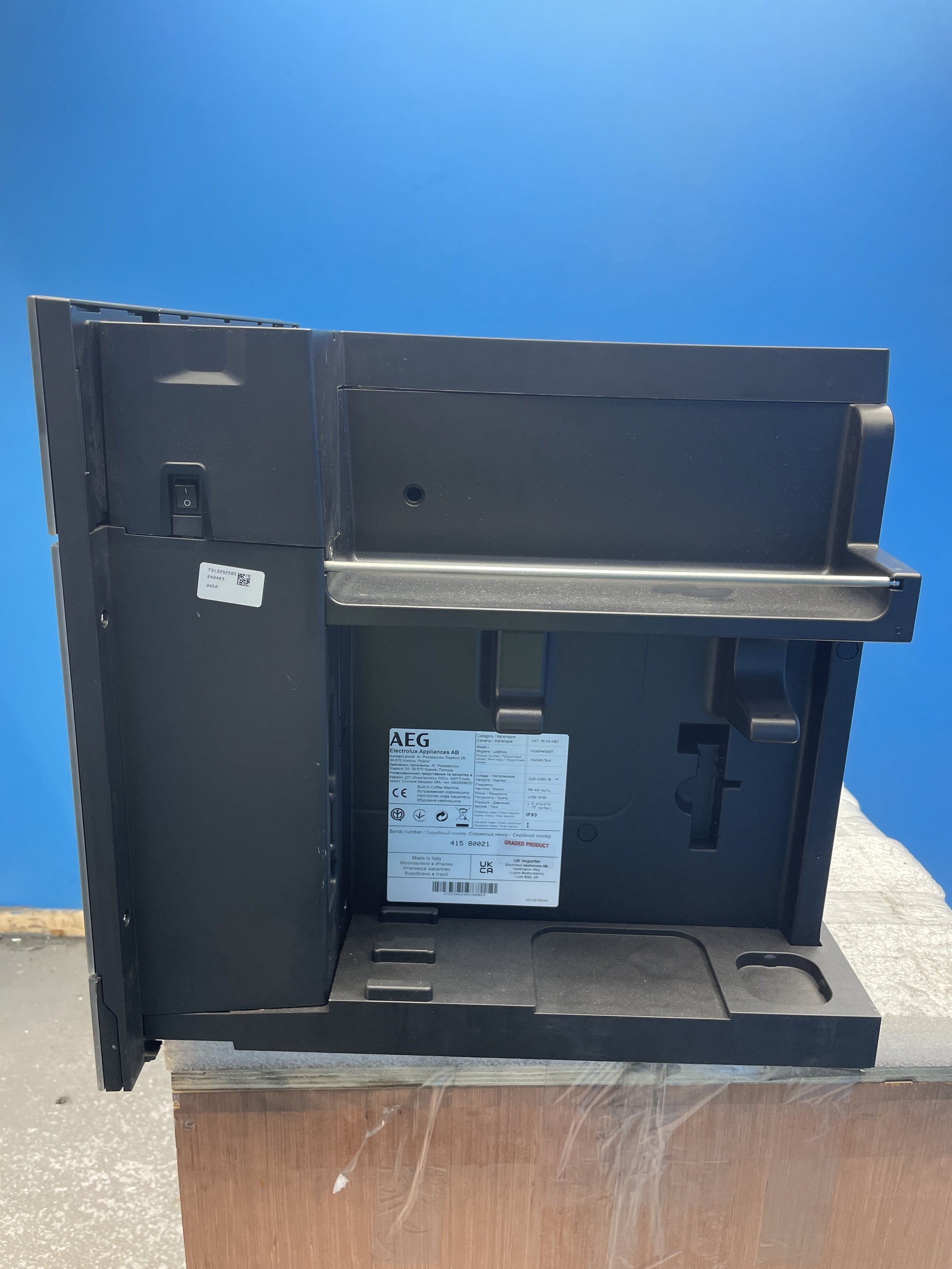#GRC-146-884 - AEG KKA894500T Built-in Fully Automatic Coffee Machine