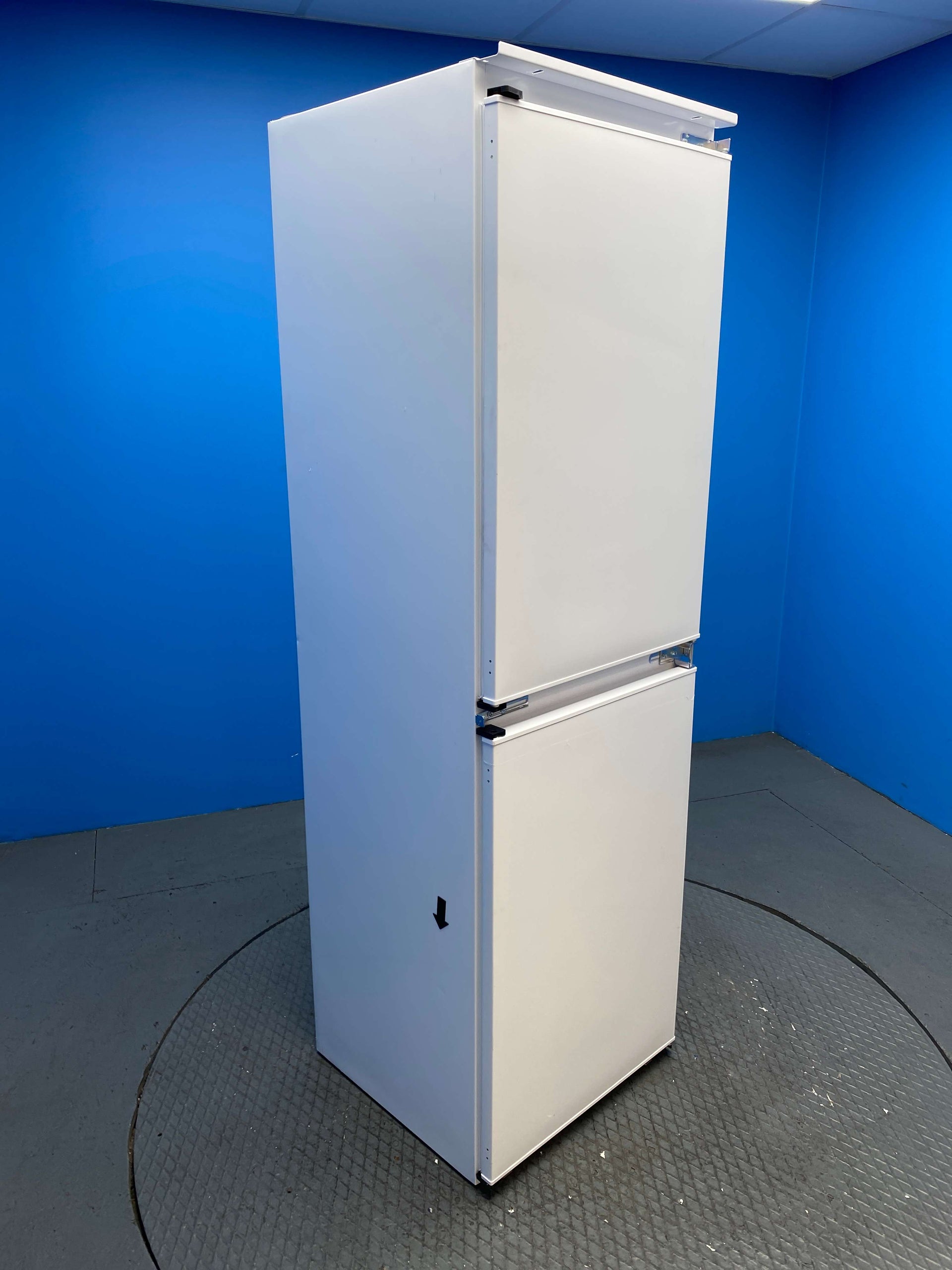 Hoover HOB50S518EK Integrated 233 Litre 50/50 Combi Fridge Freezer