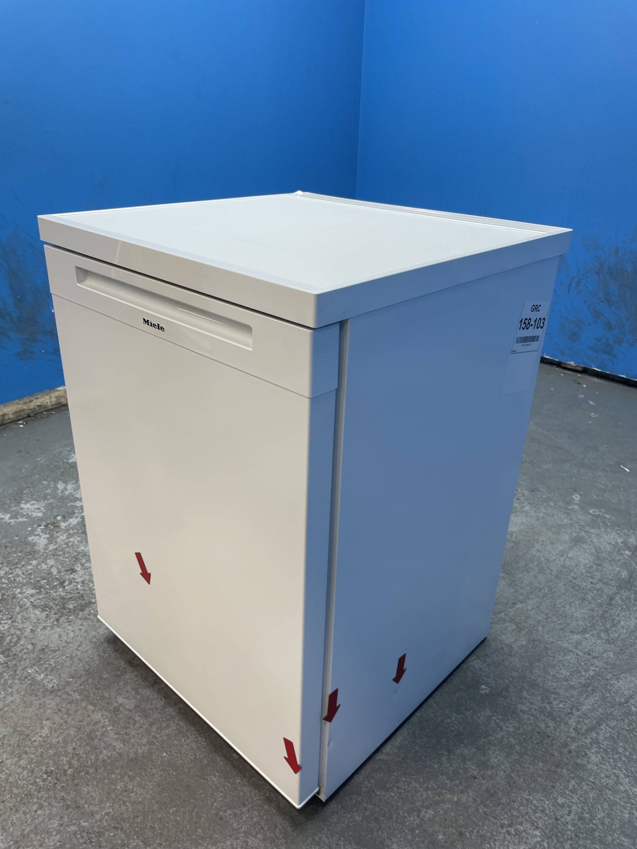 #GRC-158-103 - Miele K 4003 D 141 Litre Undercounter Larder Fridge