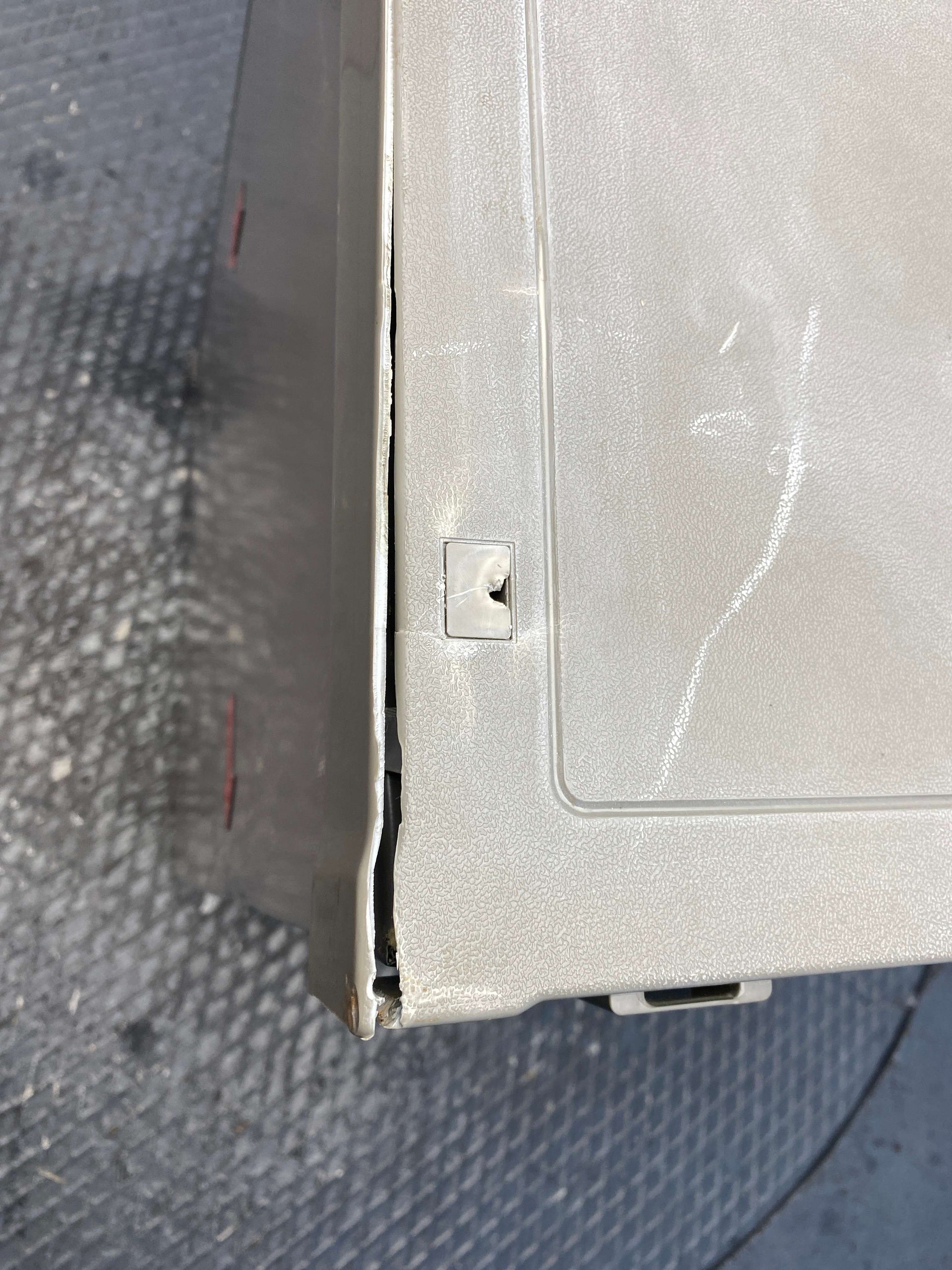 Igenix IG255X 136 Litre Undercounter Fridge