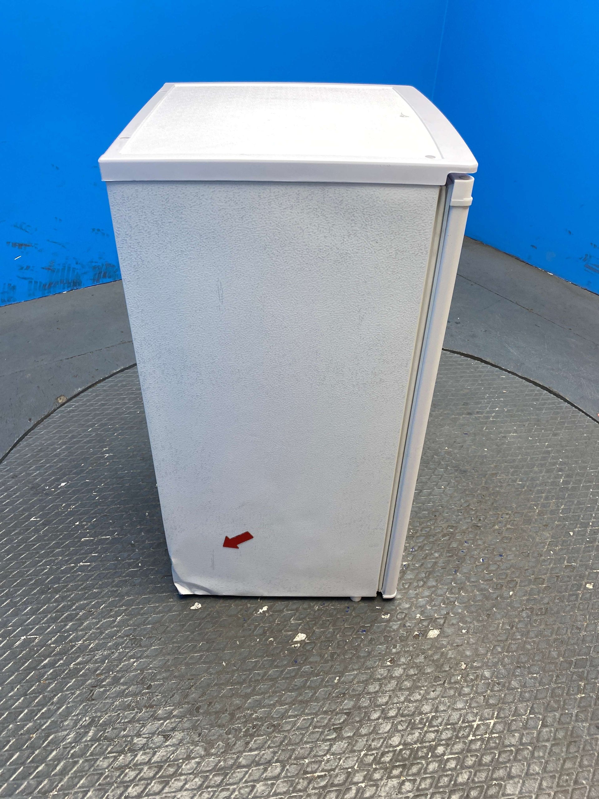 Igenix IG3920 91L Undercounter Fridge with Icebox