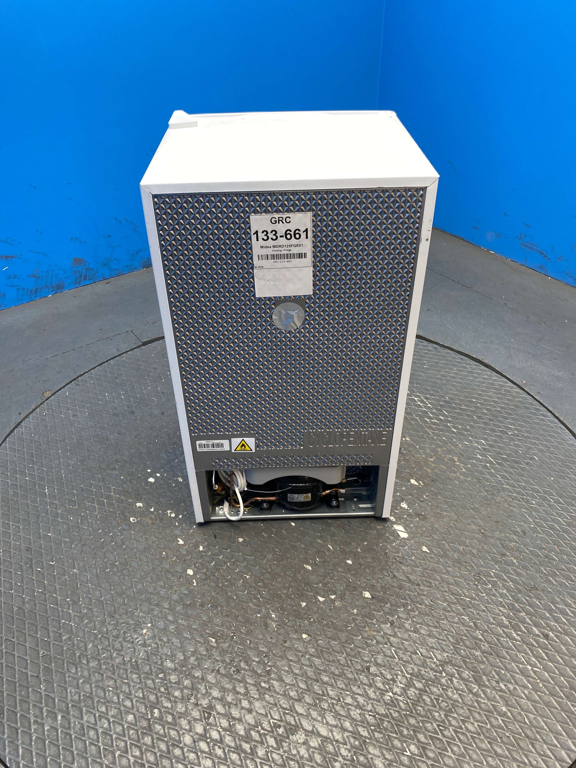 Midea MDRD125FGE01 80L Under Counter Mini Fridge