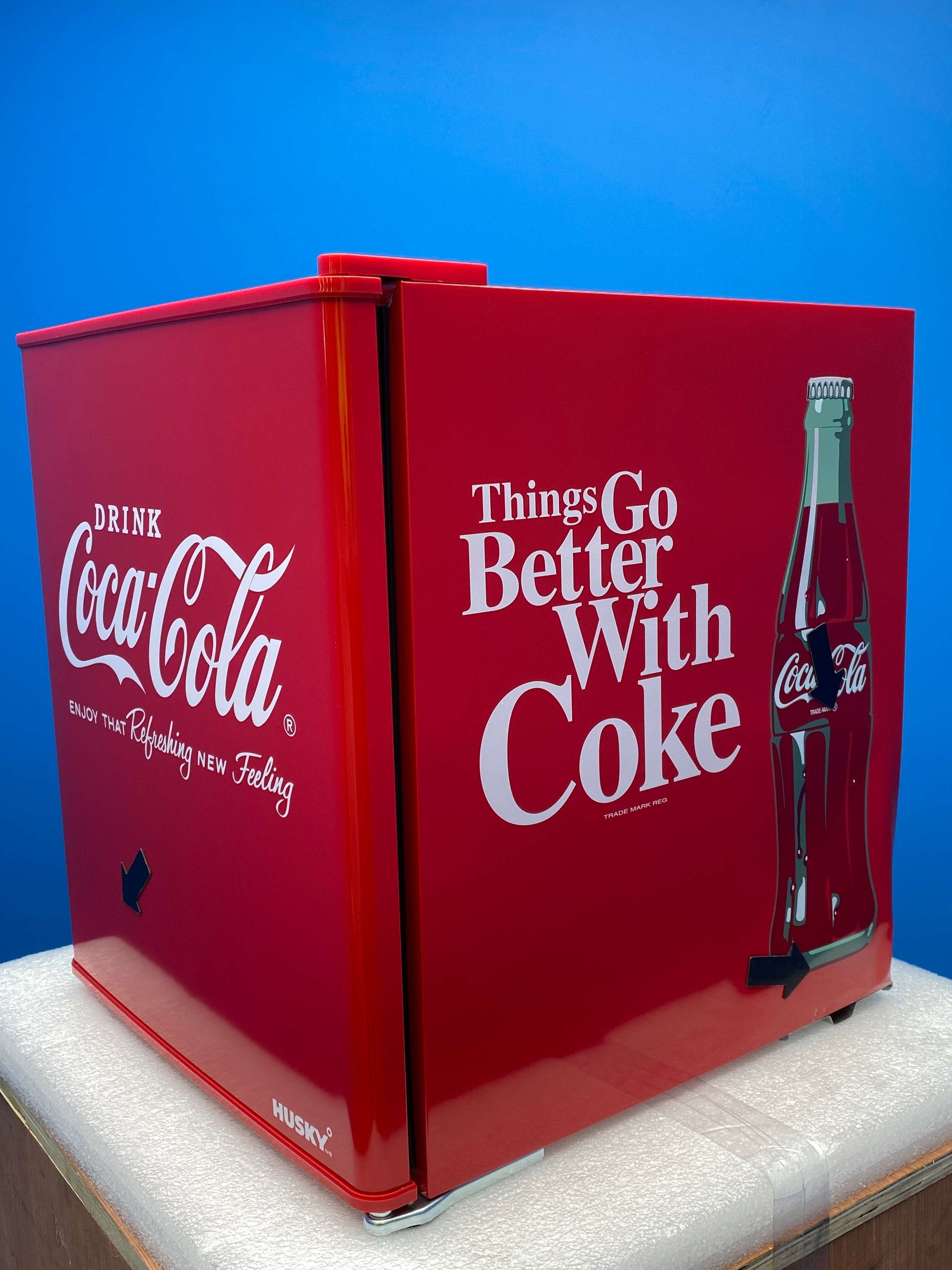 Husky HU0196 Licensed Coca-Cola Mini Drinks Fridge