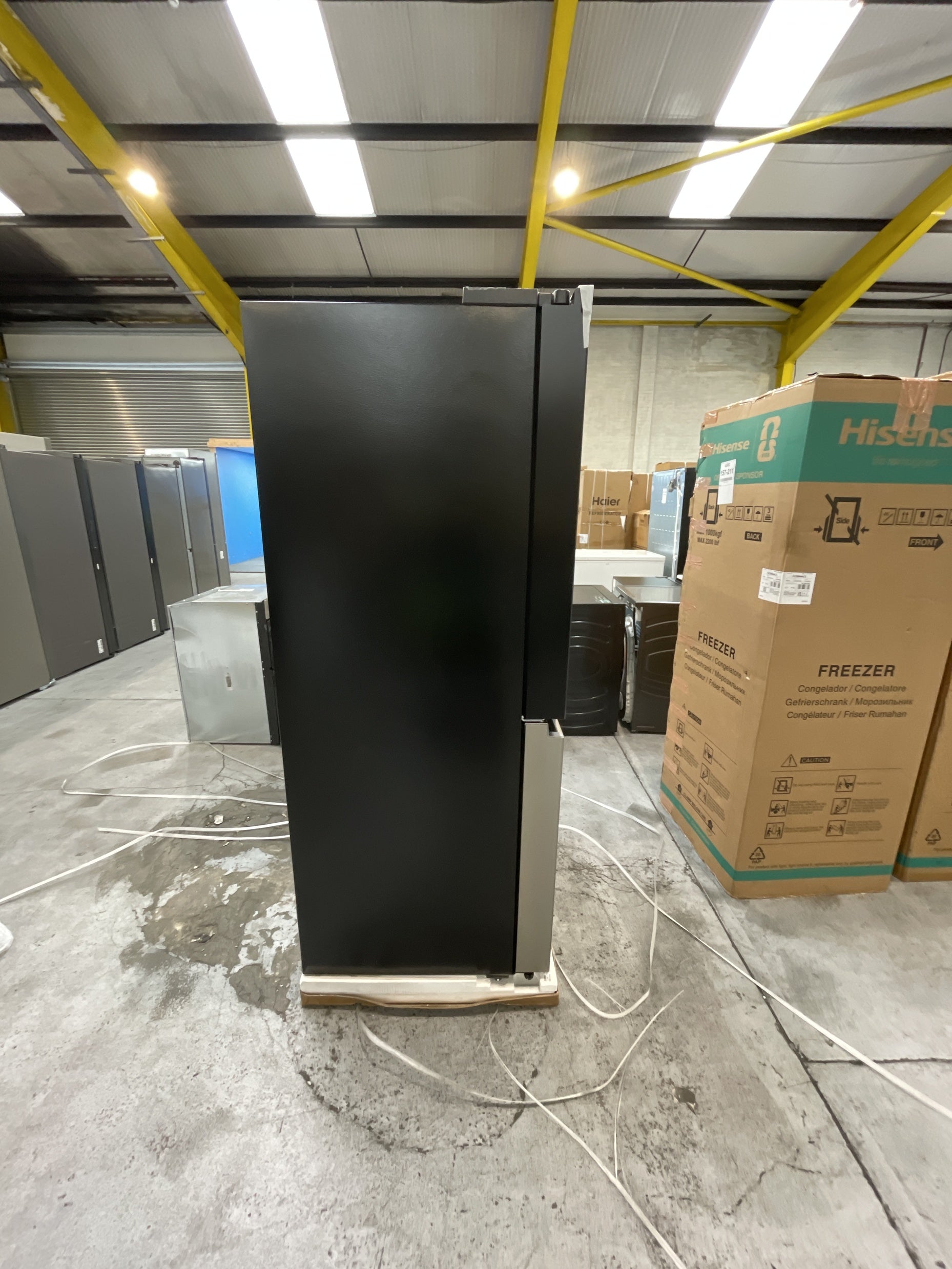 #GRC-157-607 - Hisense RQ560N4WCF PureFlat American Style Fridge Freezer