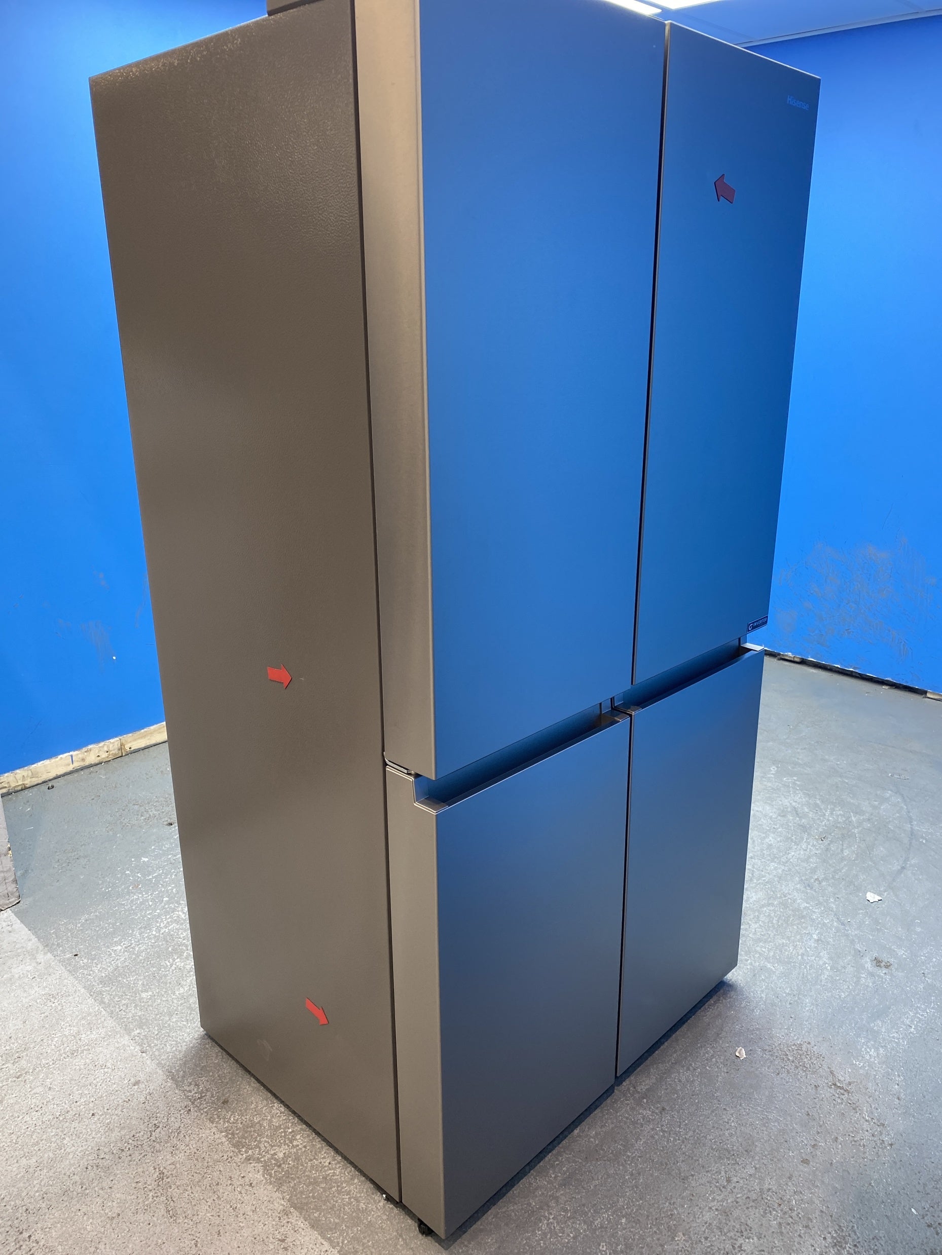 #GRC-157-634 - Hisense PureFlat RQ758N4SASE 609L American Style Fridge Freezer