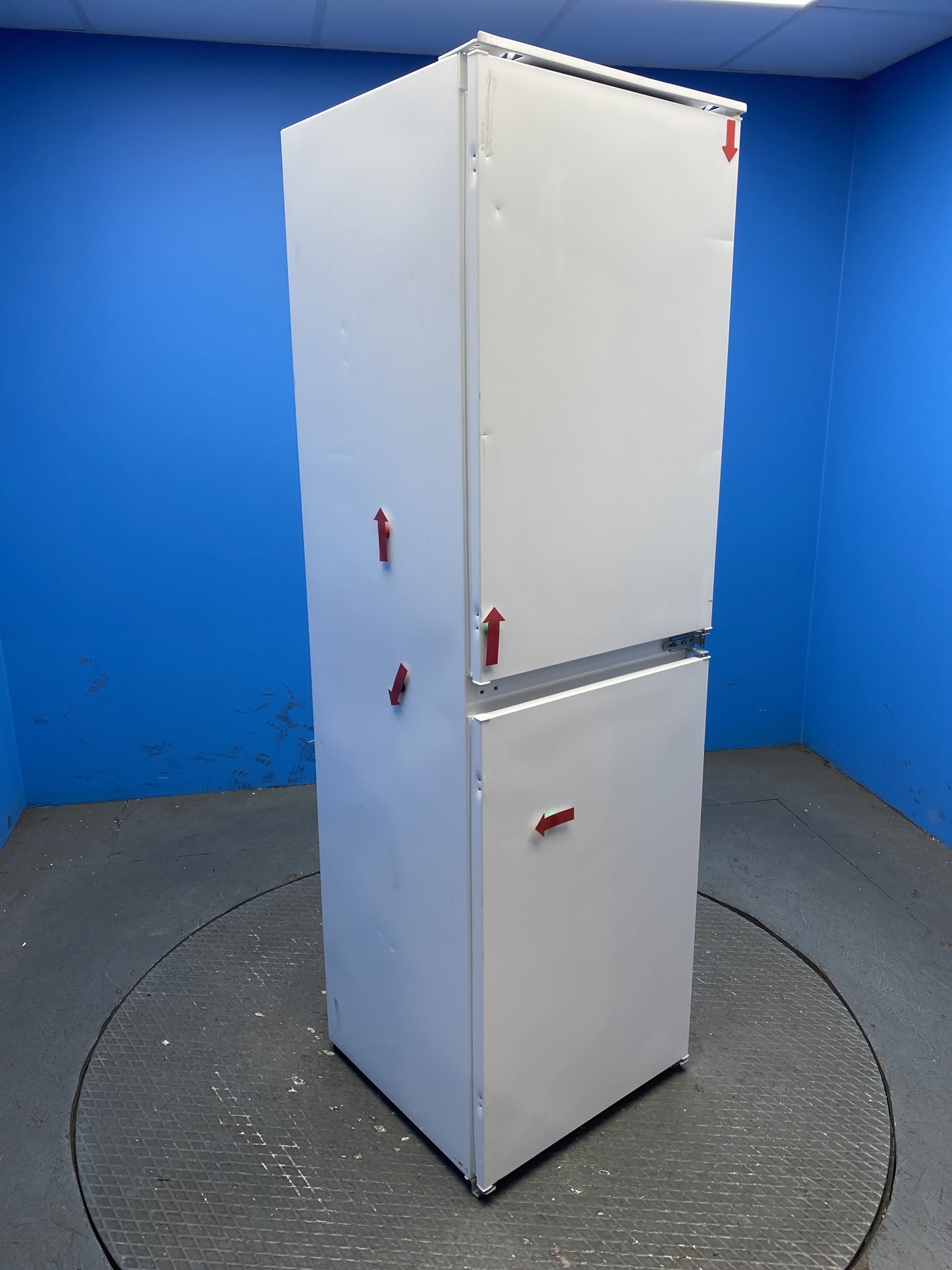AEG SCE818F6NS 6000 Series Integrated 50/50 Fridge Freezer