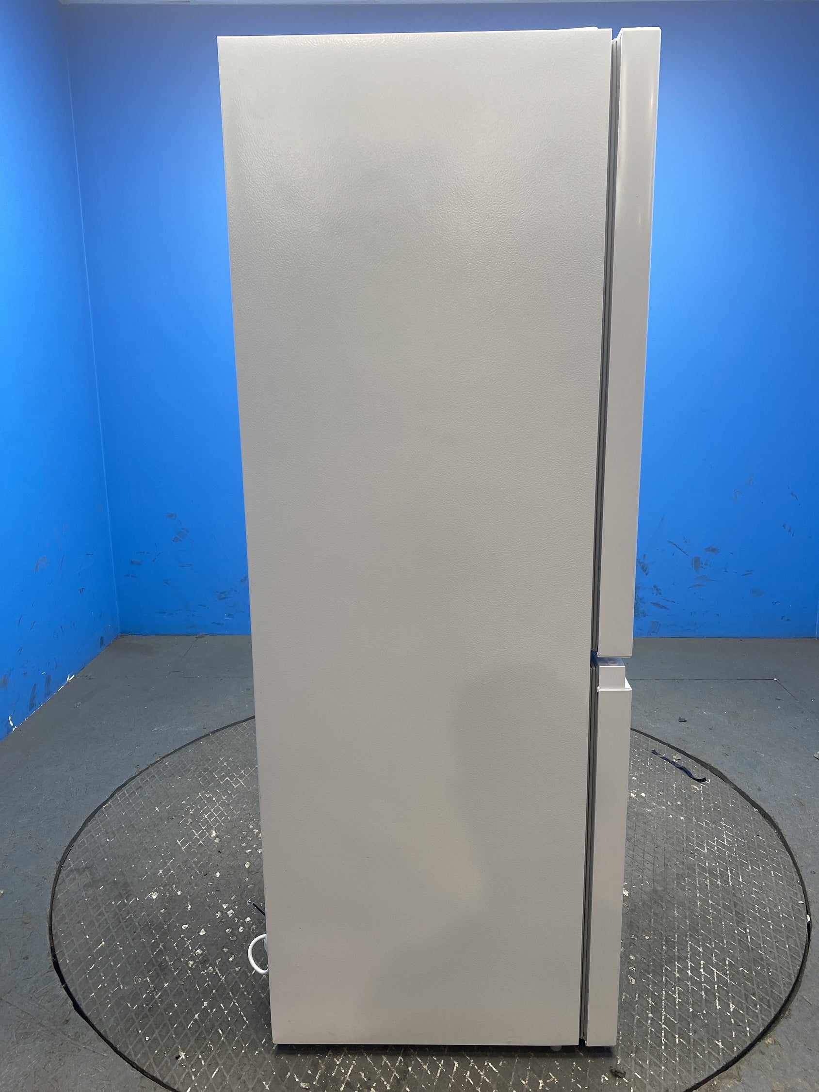#GRC-158-796 - Midea MDRB254FGE01 173 Litre Combi Fridge Freezer