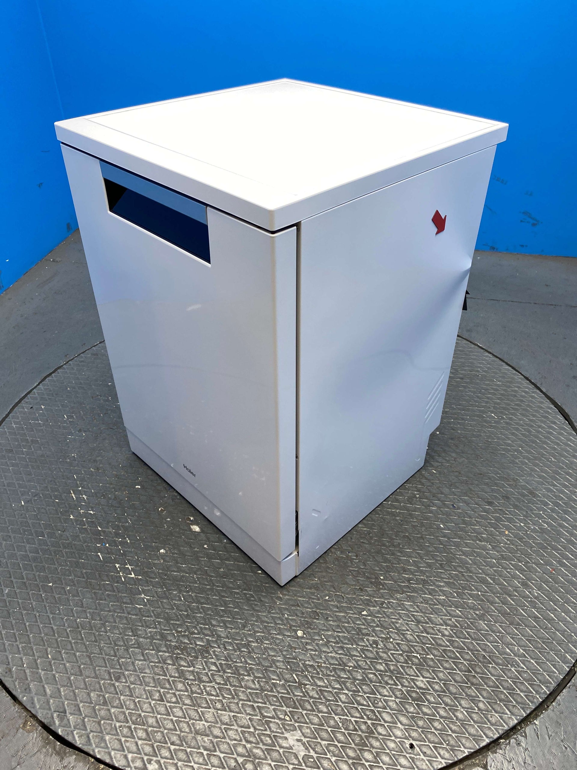 Haier XF5C4M1W I-Pro Series 3 15 Place Setting Dishwasher