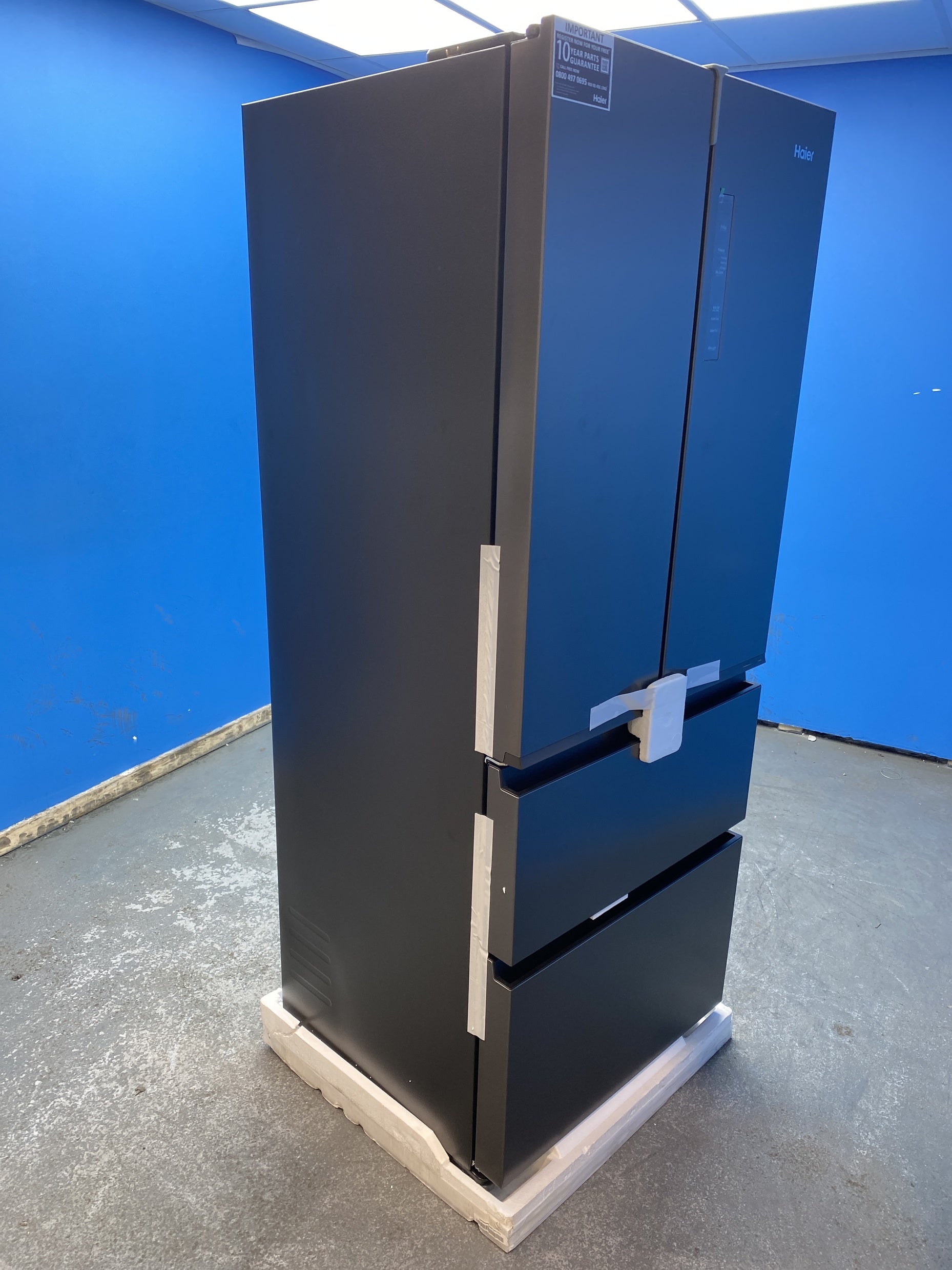 #GRC-157-071 - Haier HFR3718ENMD 70cm 60/40 Total No Frost Fridge Freezer