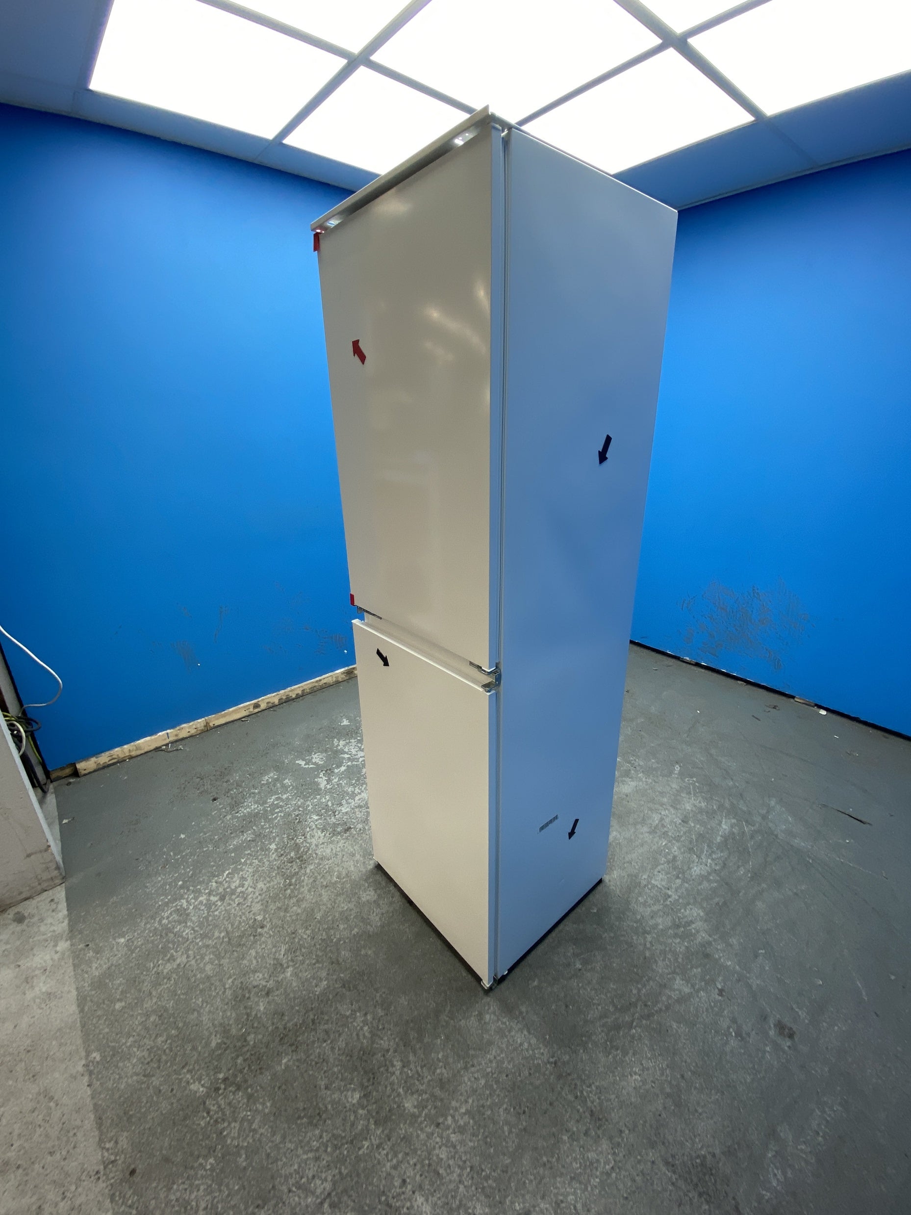 #GRC-155-943 - AEG 500 ColdSense LNS5LE18S5 Integrated 50/50 Low Frost Fridge Freezer