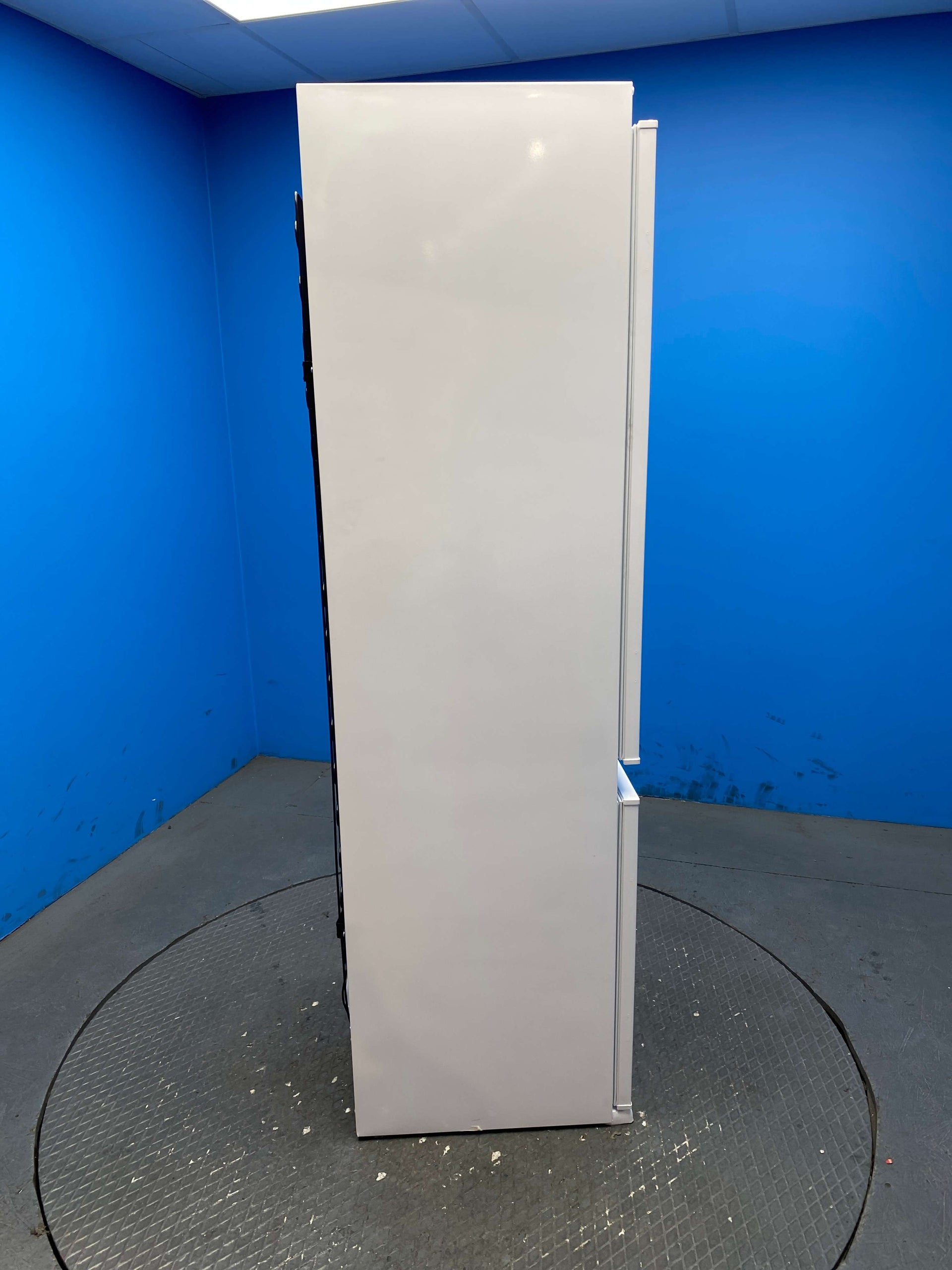 Sharp SJ-BE250M1XS 251 Litre Integrated Fridge Freezer
