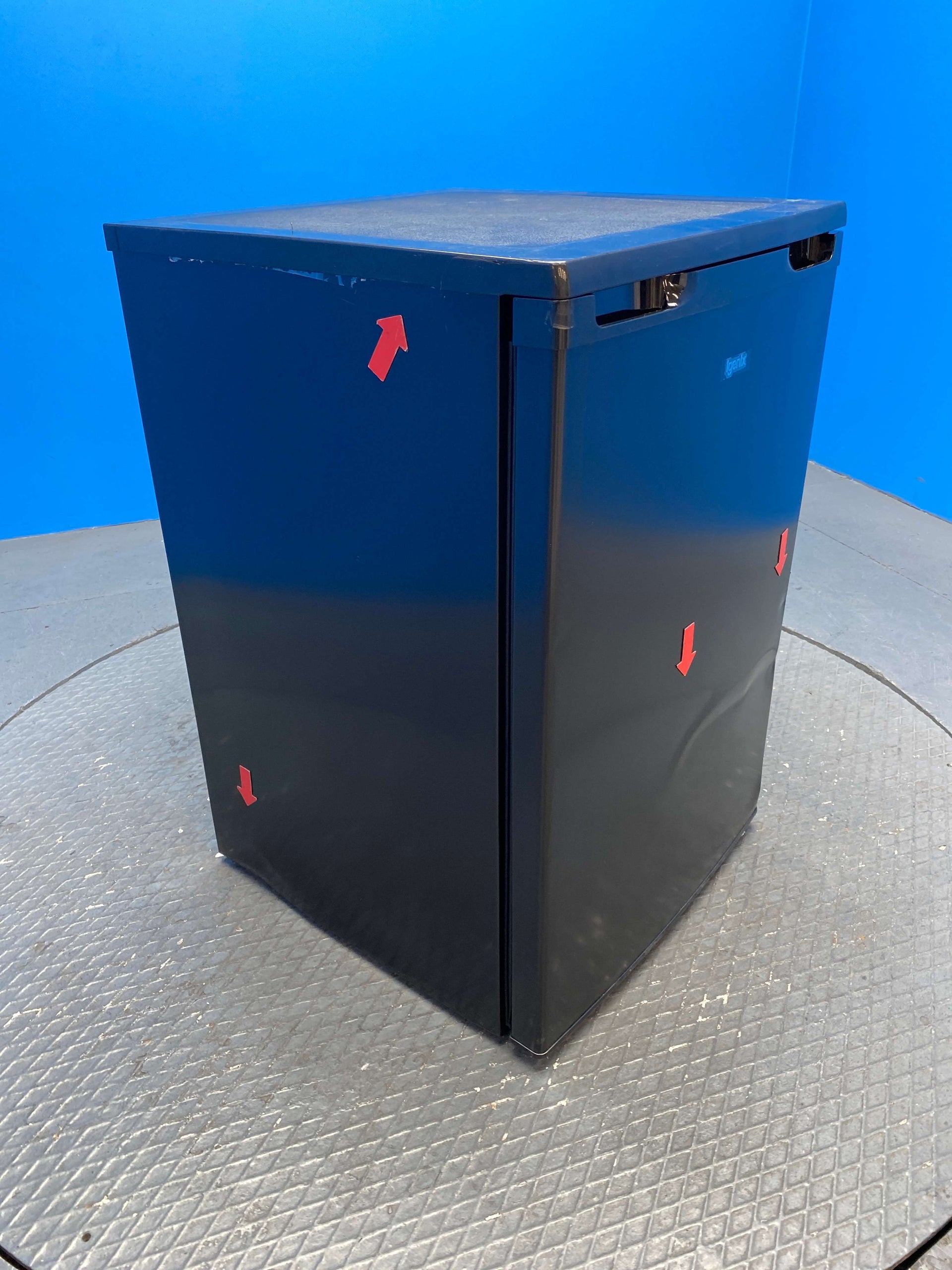 Igenix IG355B 94 Litre Under Counter Freezer