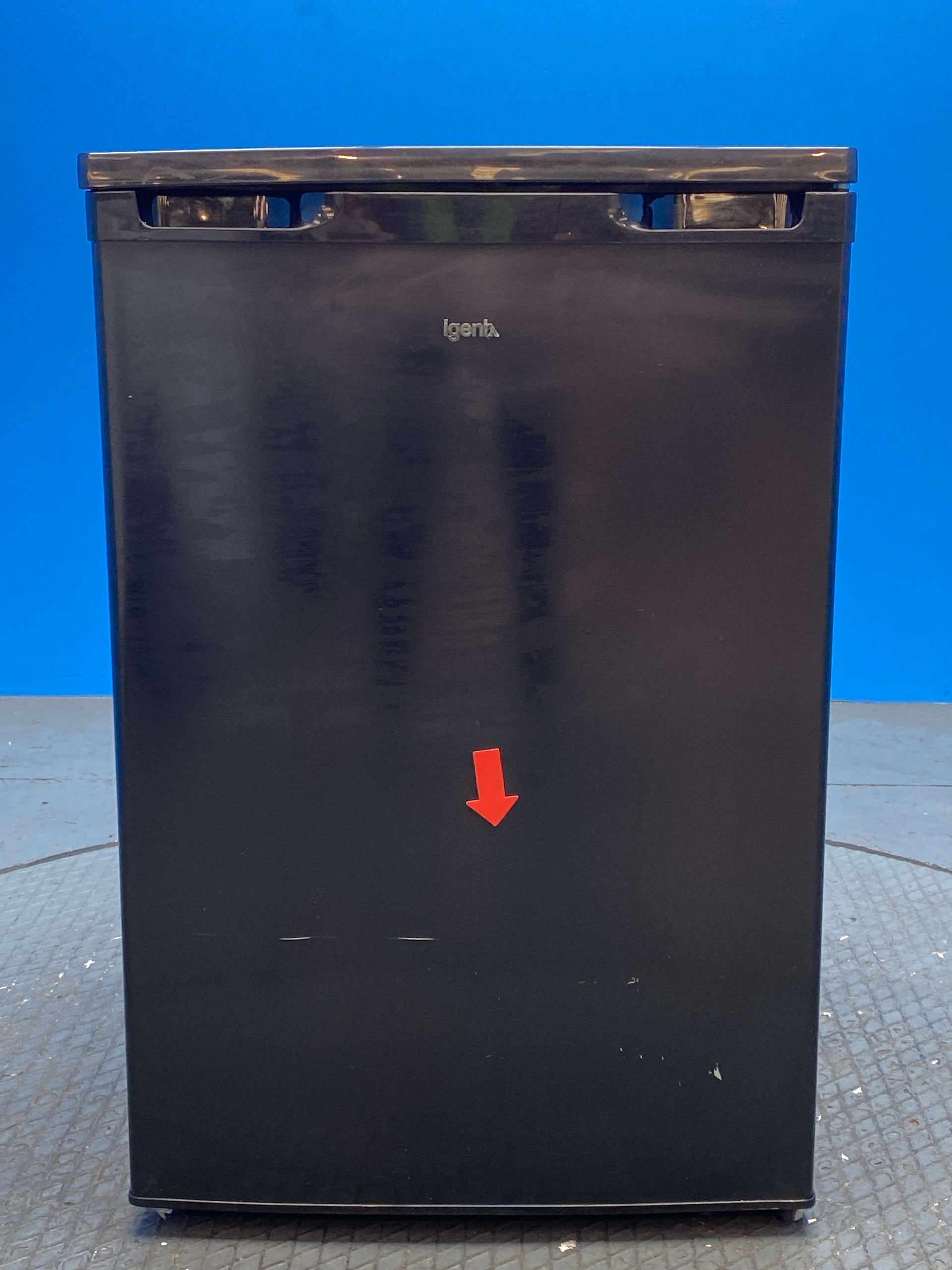 Igenix IG155B 109 Litre Under Counter Fridge with Ice Box