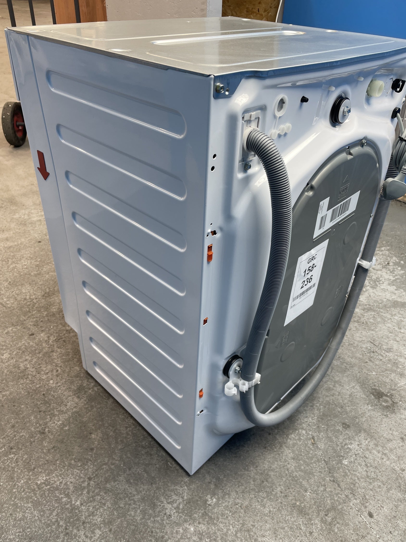 #GRC-158-236 - AEG L7WE74634BI 7000 Integrated 7/4kg 1600rpm ProSteam Washer Dryer