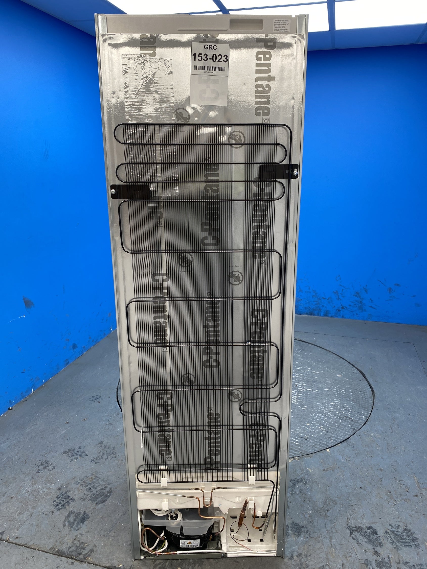 #GRC-153-023 - Bosch GIN81VEE0G Serie 4 Built-in Frost Free Upright Freezer