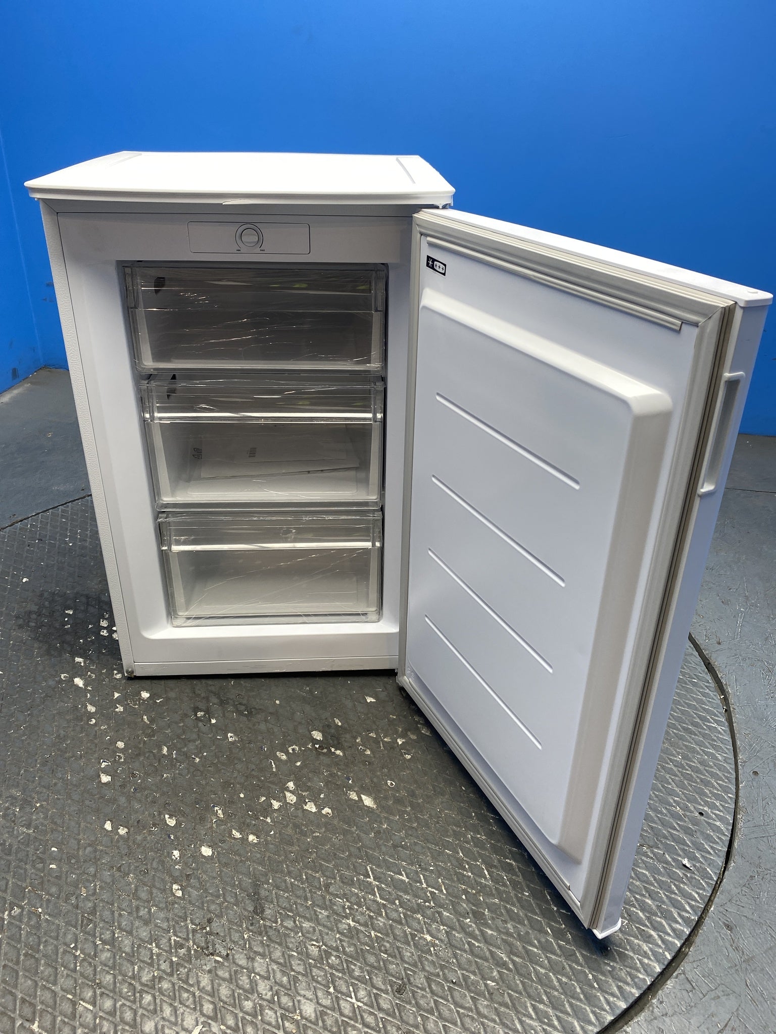 Candy CUQS58EWK 85 Litre Undercounter Freezer