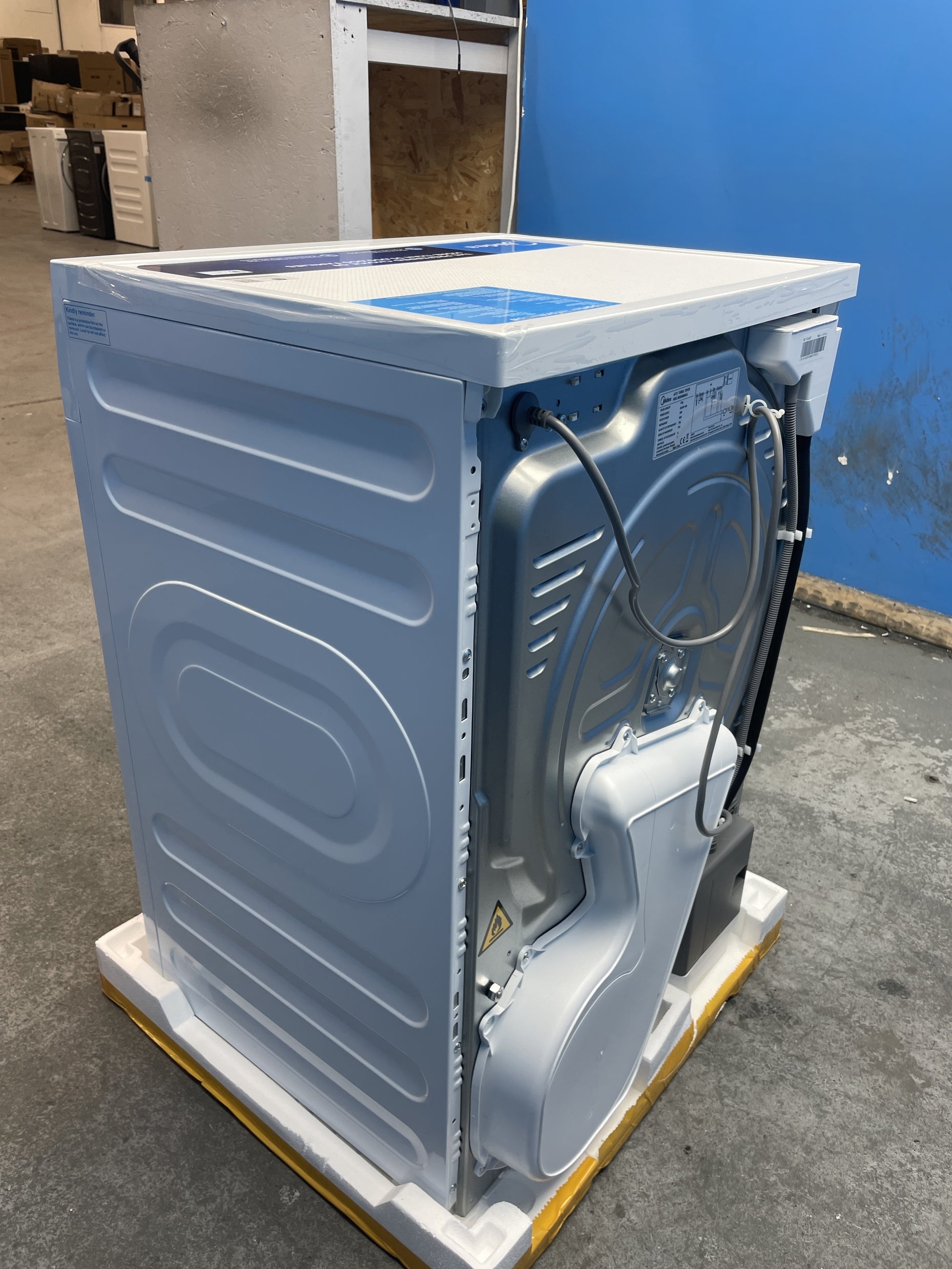 #GRC-158-924 - Midea MD200H80WB/W-UK 8kg Smart Sensor Heat Pump Tumble Dryer