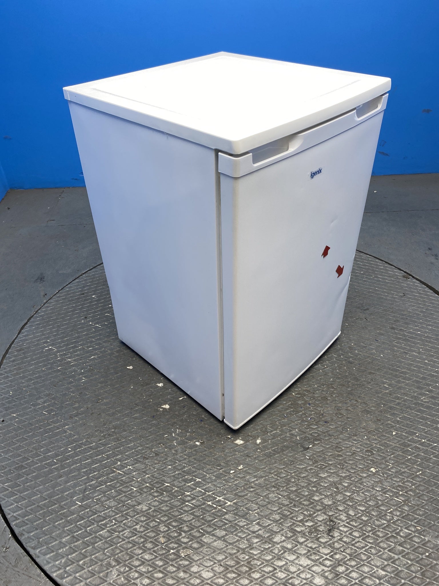 Igenix IG255W 136 Litre Under Counter Fridge