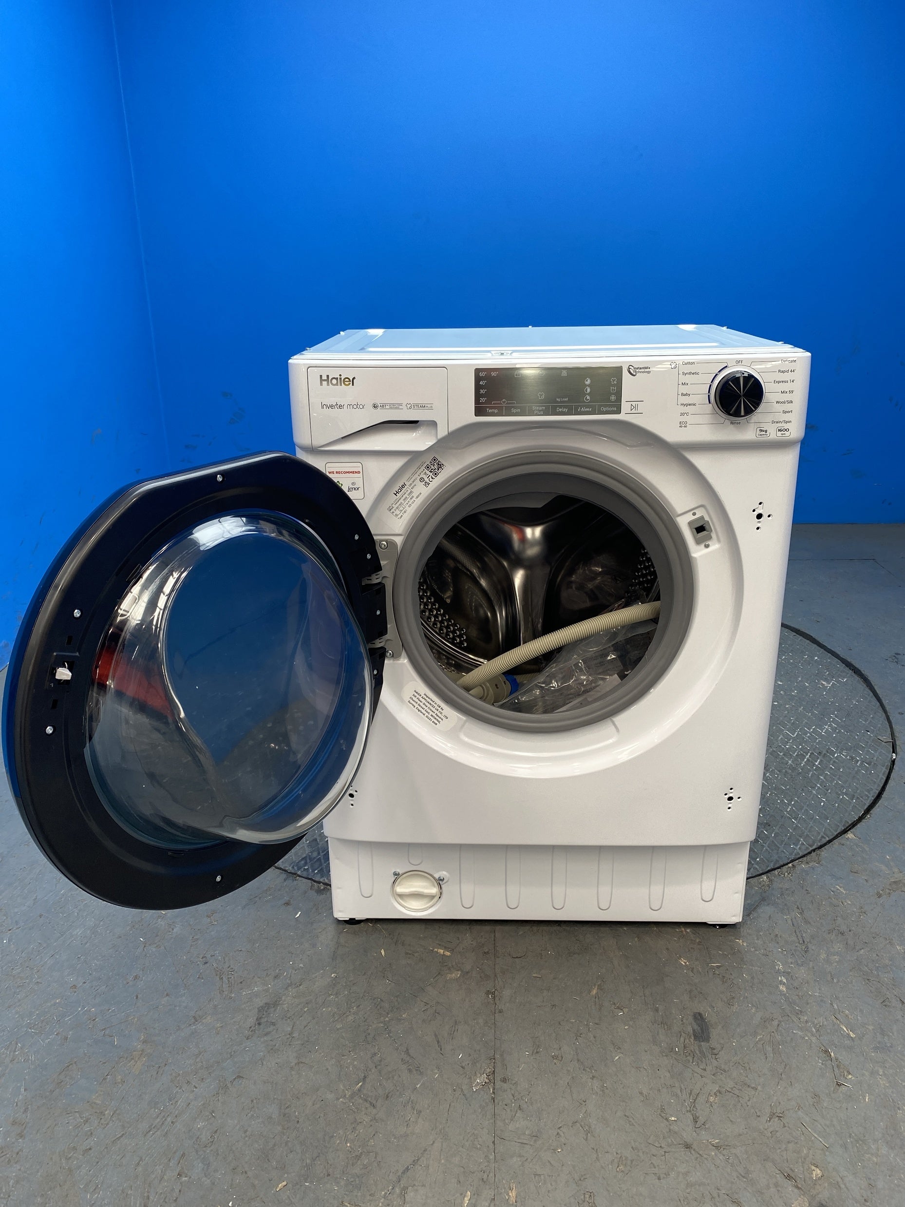 #GRC-155-779 - Haier HWQ90B416FWB Series 4 Integrated 9kg 1600 Spin Washing Machine