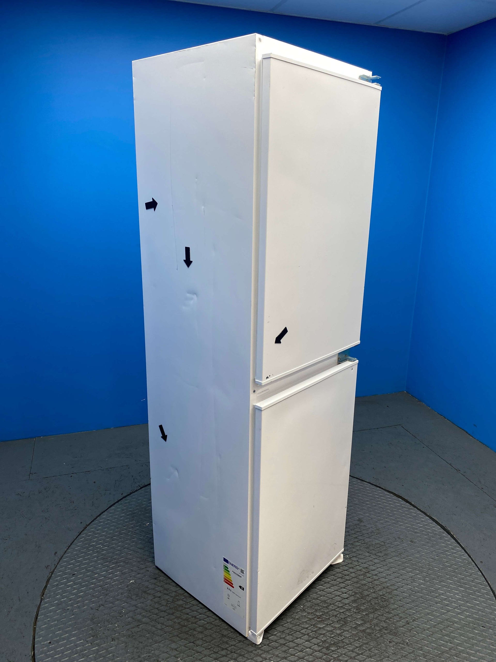 Statesman BIFF15050FF Integrated 230L Frost Free Fridge Freezer