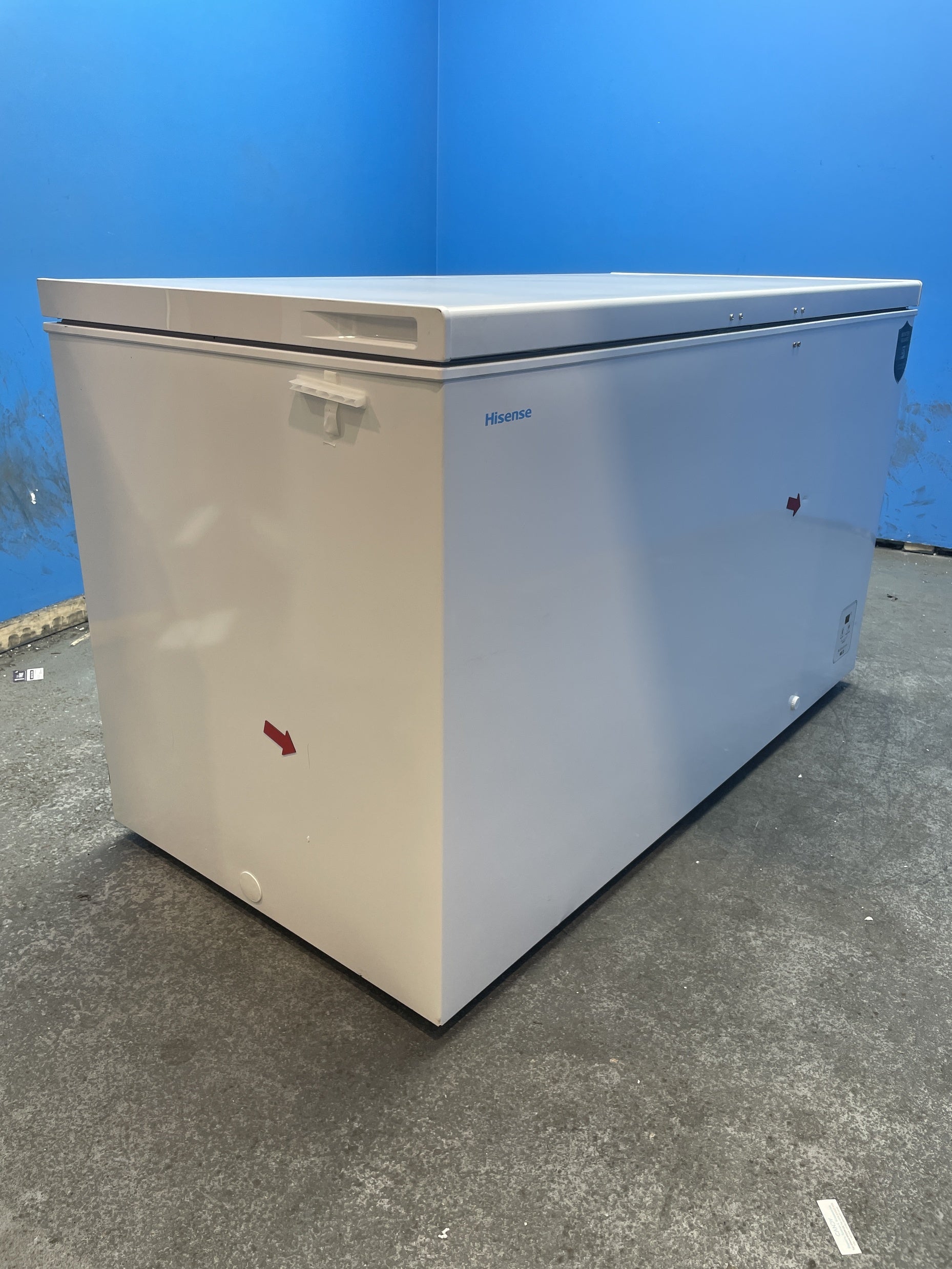 #GRC-157-444 - Hisense FC571D4AWLYE 372L Winter Guard Chest Freezer