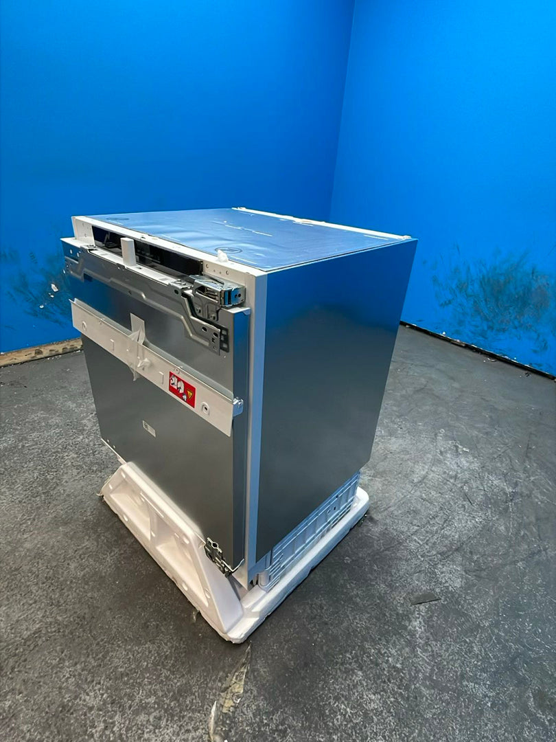 #GRC-159-128 - Bosch GUN21VFE0G Series 4 Built-in Undercounter Freezer