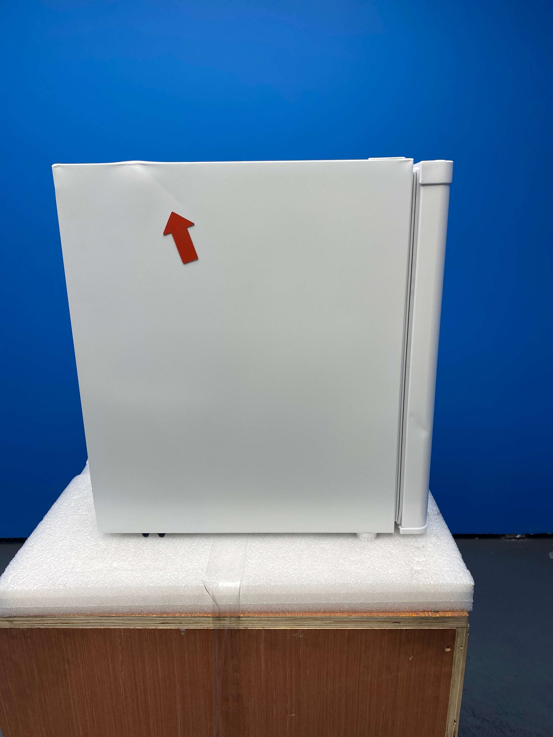Prodex PX3711W 41 Litre Table Top Mini Fridge