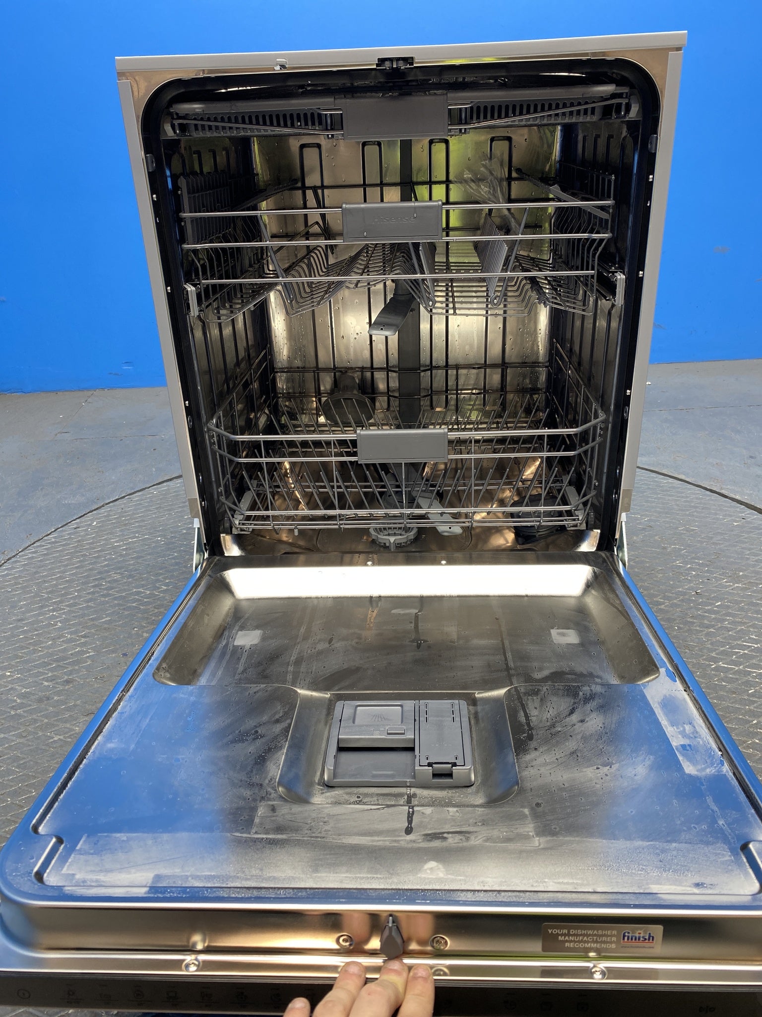 Hisense HV673B60UK Integrated 16 Place Setting Dishwasher