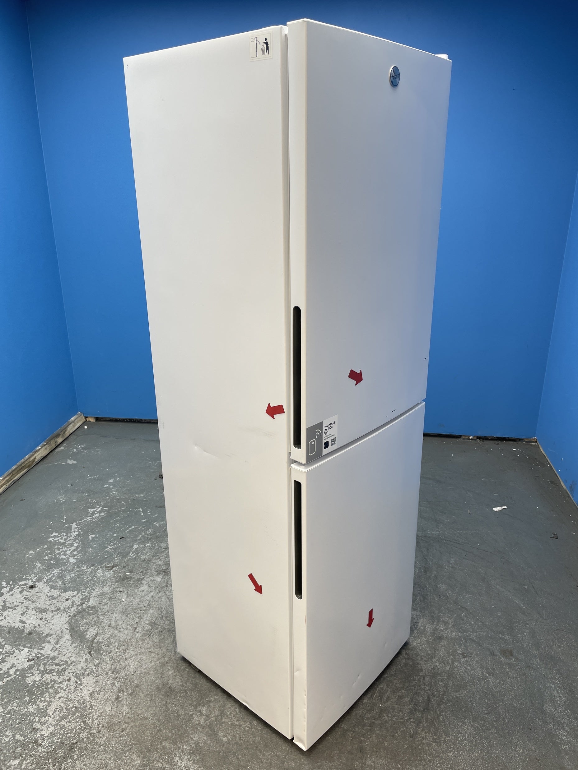 #GRC-154-263 - Hoover HVT3CLECKIHW 235 Litre Combi Fridge Freezer