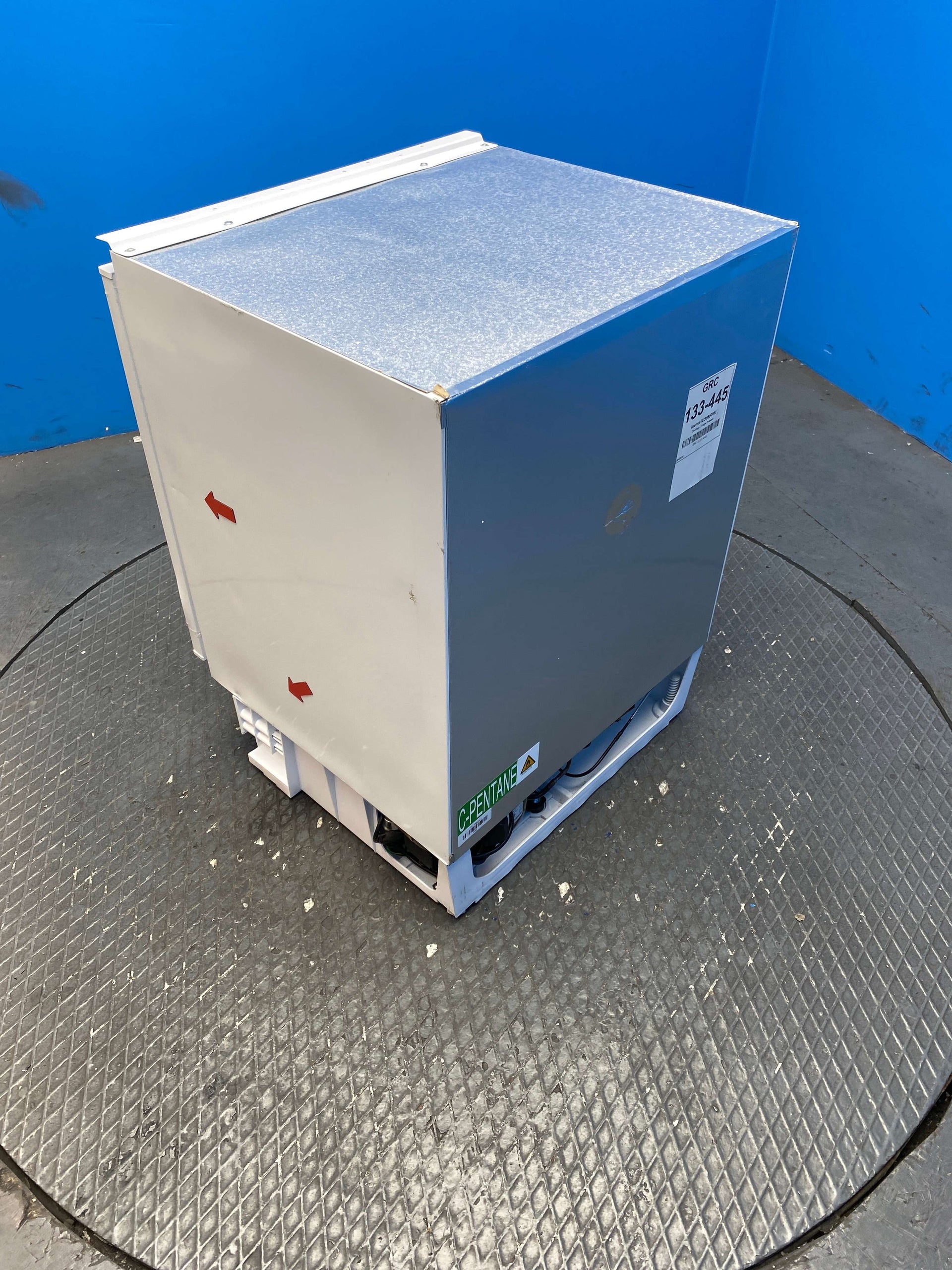 Iberna IUS68EWK 95L Integrated Undercounter Freezer