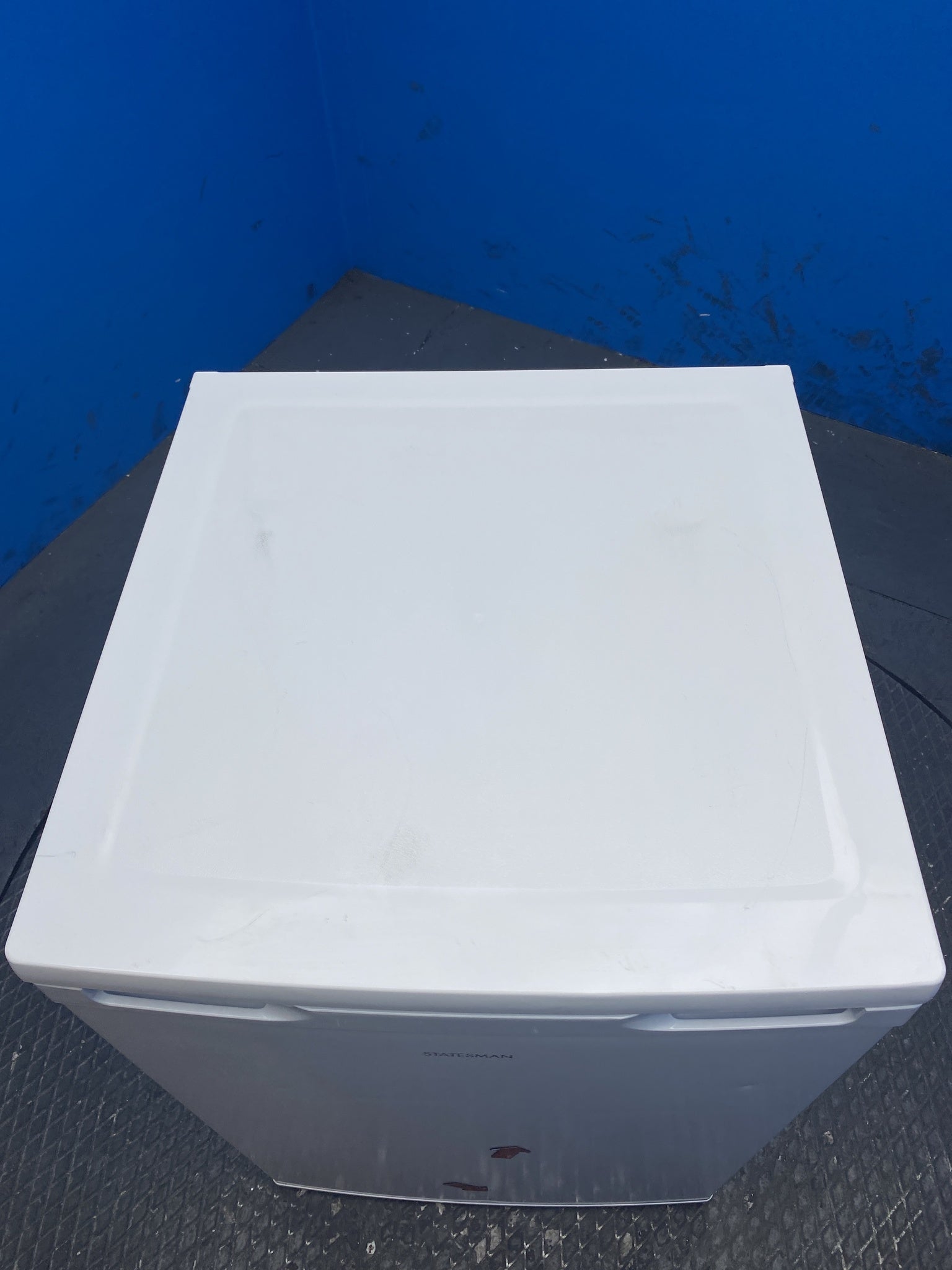 Statesman L255W 113 Litre 55cm Under Counter Fridge