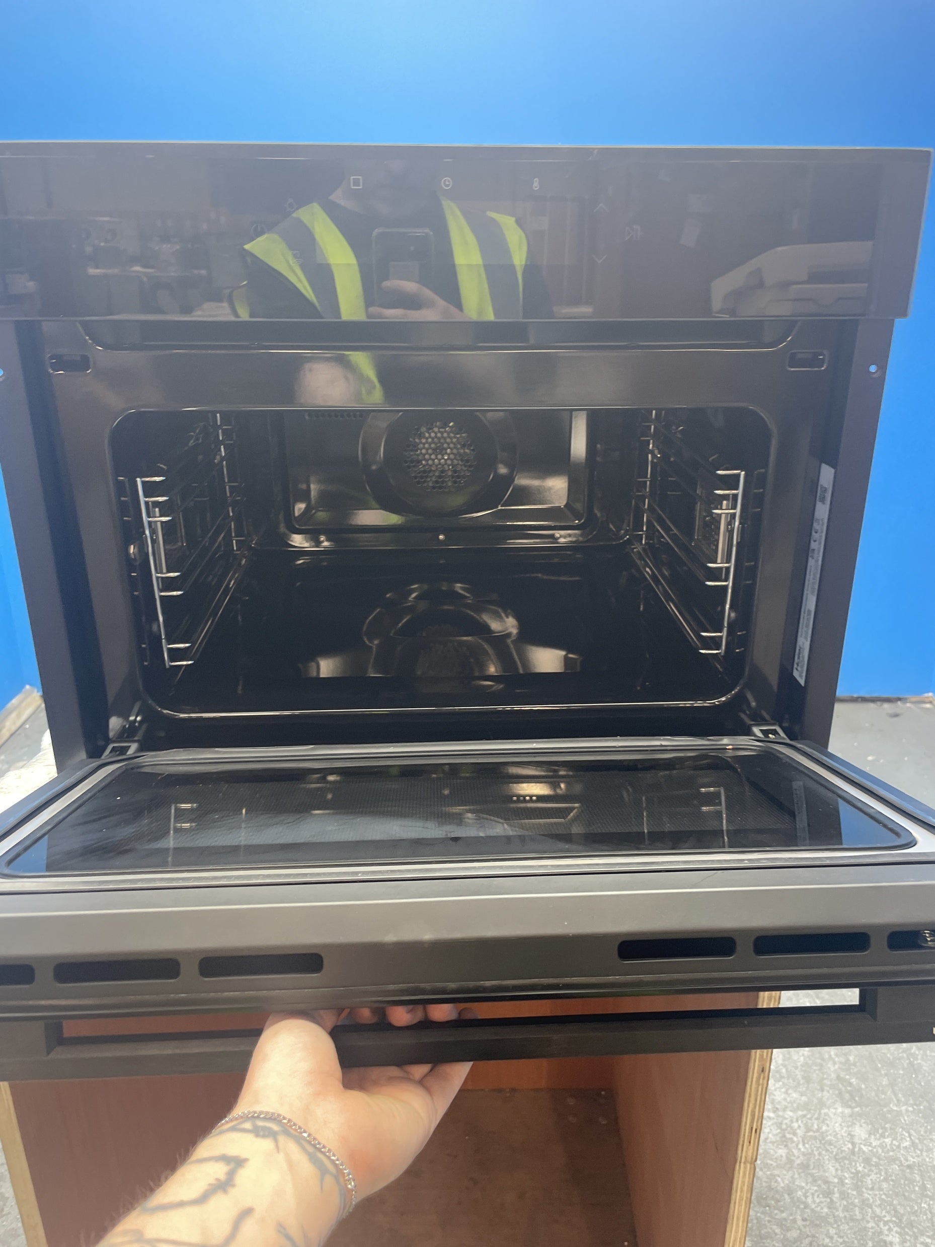 #GRC-159-280 - Haier H4MWID69C6NQB Built-in Compact Combination Microwave Oven