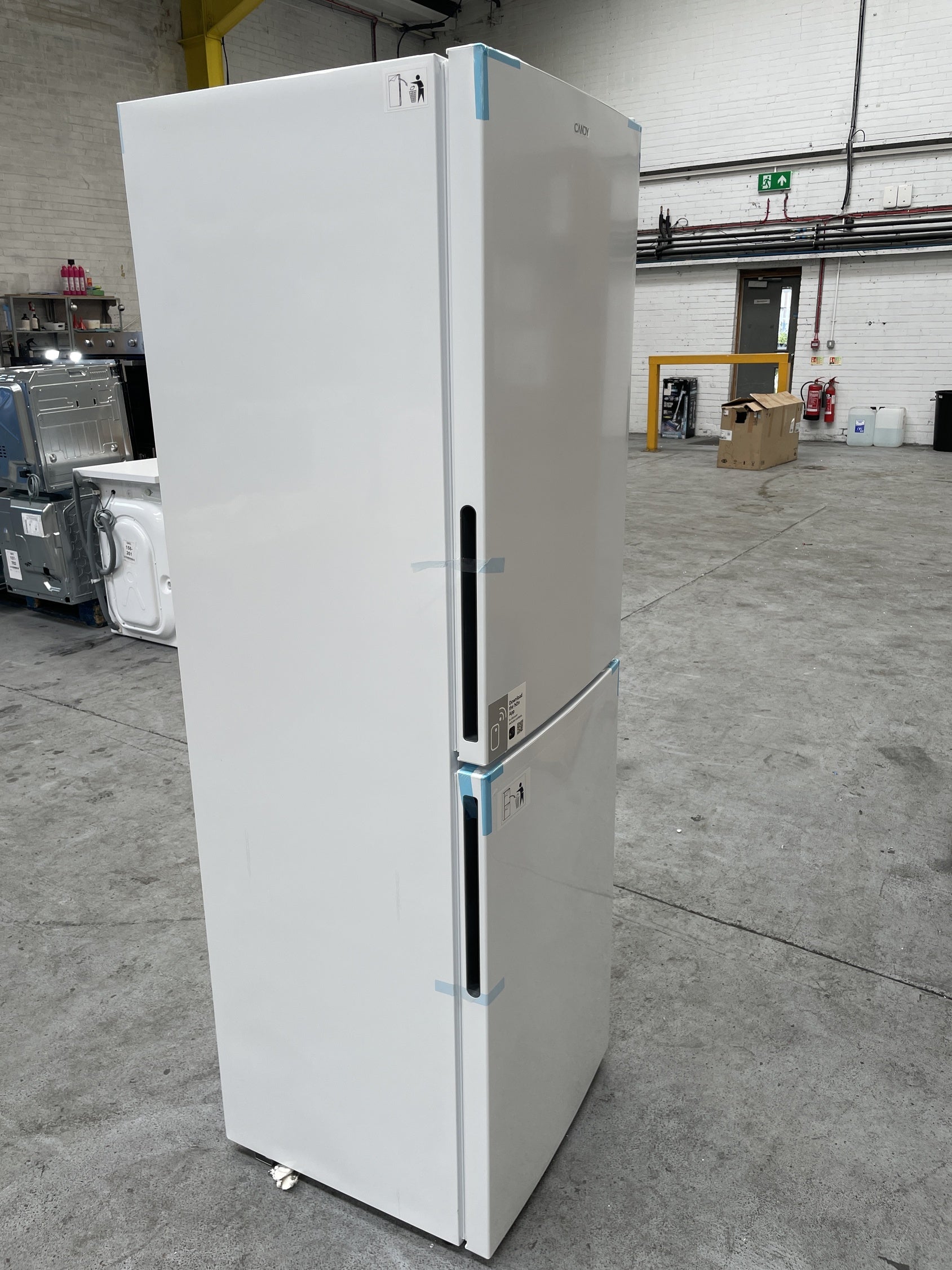 #GRC-158-400 - Candy CCT3L517EWK 252 Litre Combi Fridge Freezer