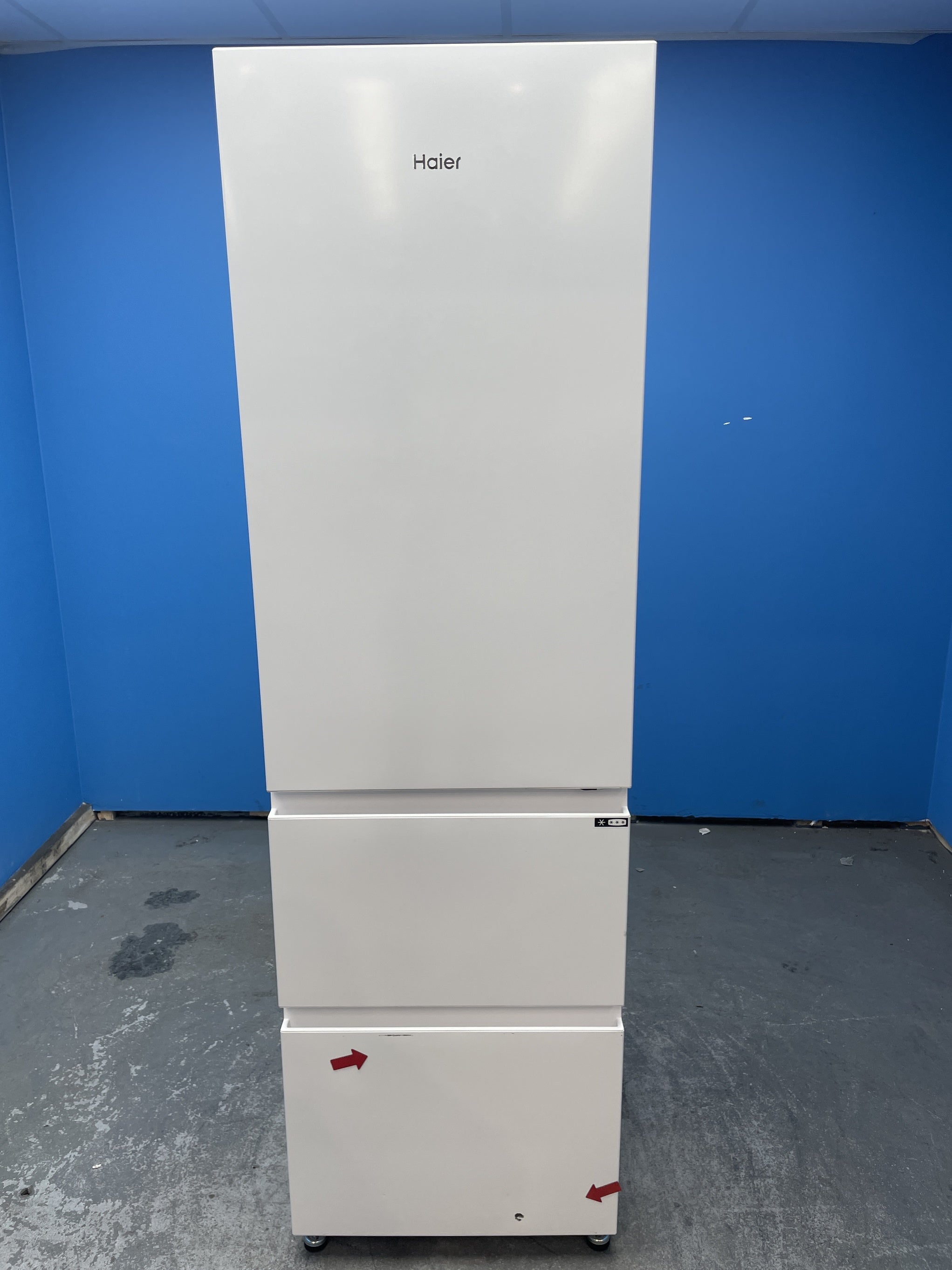 #GRC-153-859 - Haier 3D 55 Series 3 HTR3518ENMWK 60/40 Fridge Freezer